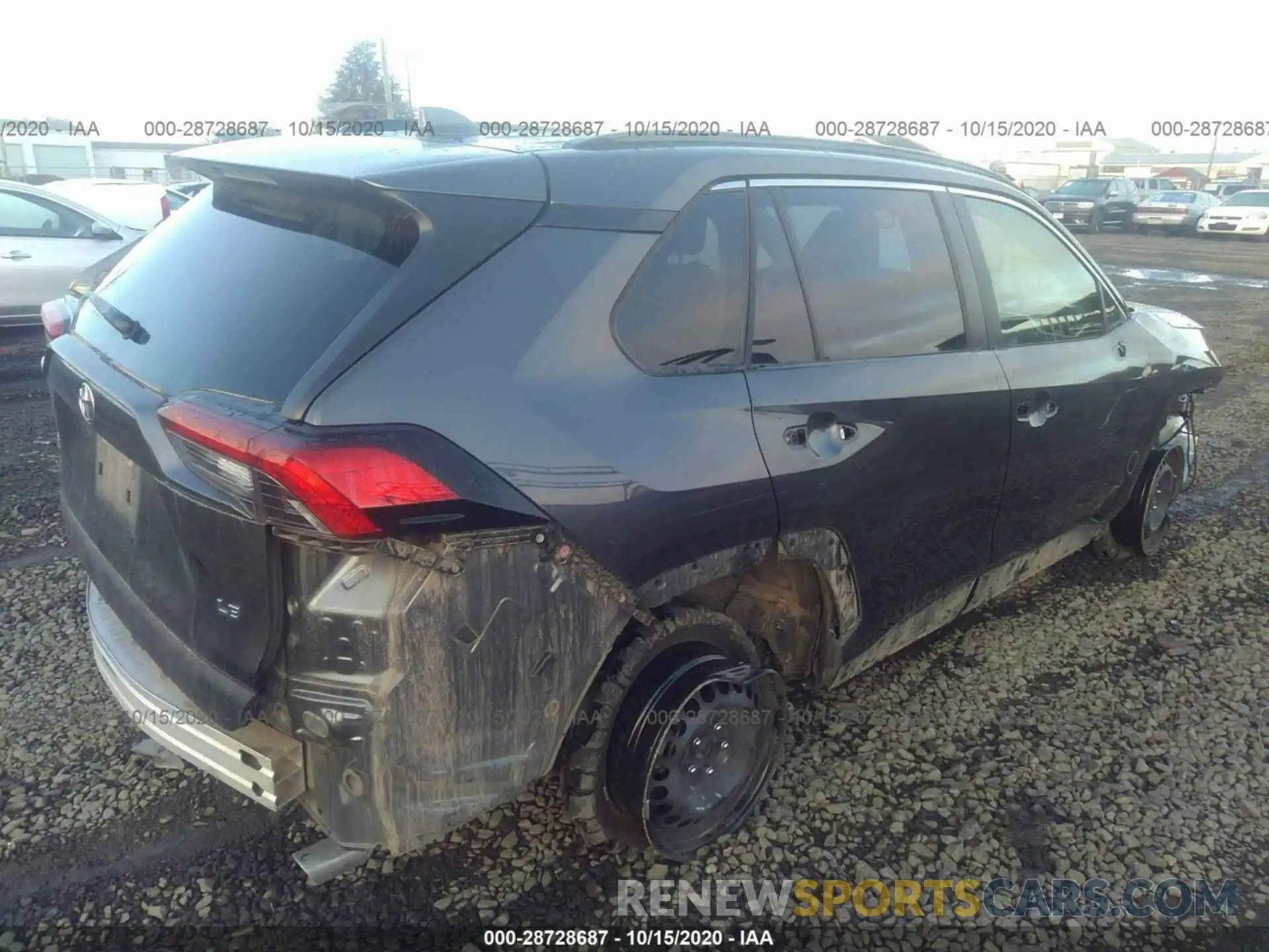 4 Photograph of a damaged car JTMH1RFV8KJ016743 TOYOTA RAV4 2019