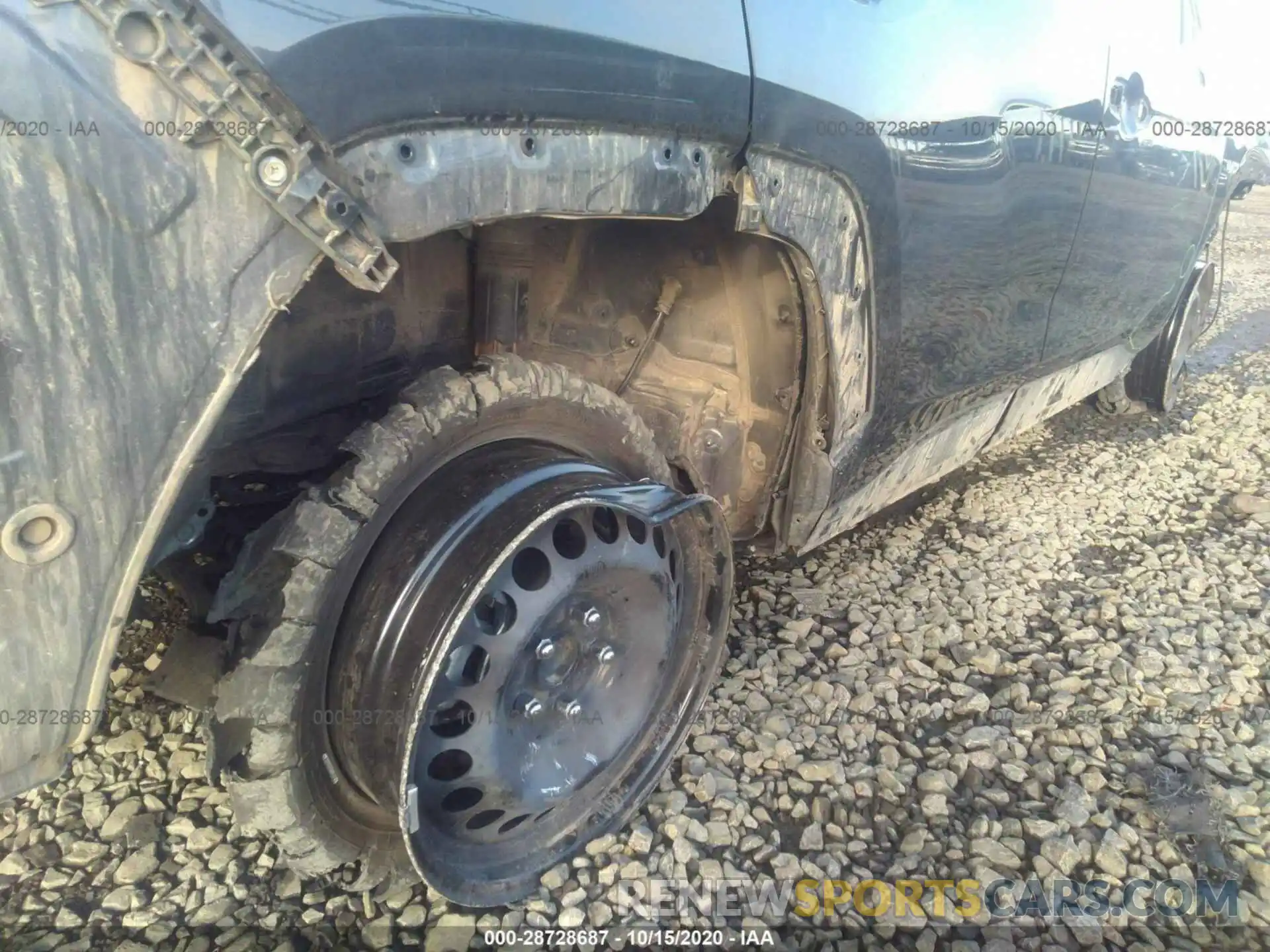 6 Photograph of a damaged car JTMH1RFV8KJ016743 TOYOTA RAV4 2019