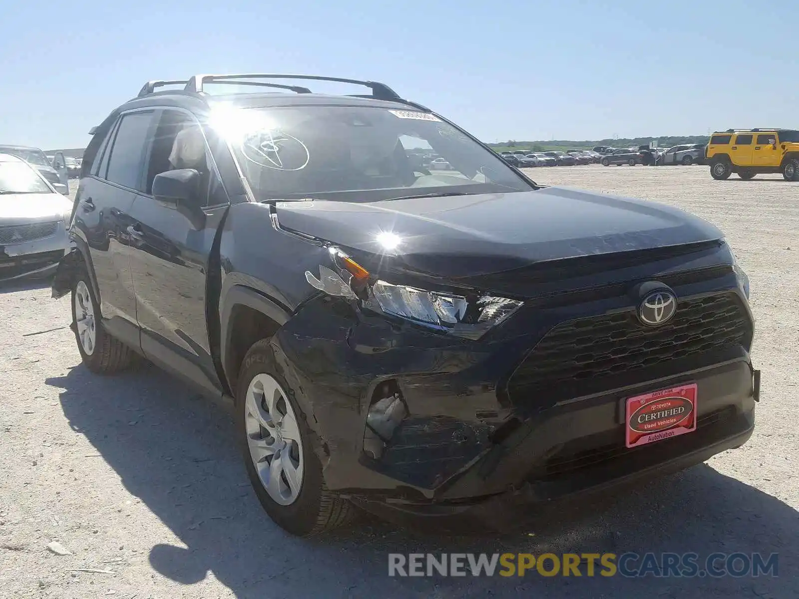 1 Photograph of a damaged car JTMH1RFV9KD010917 TOYOTA RAV4 2019