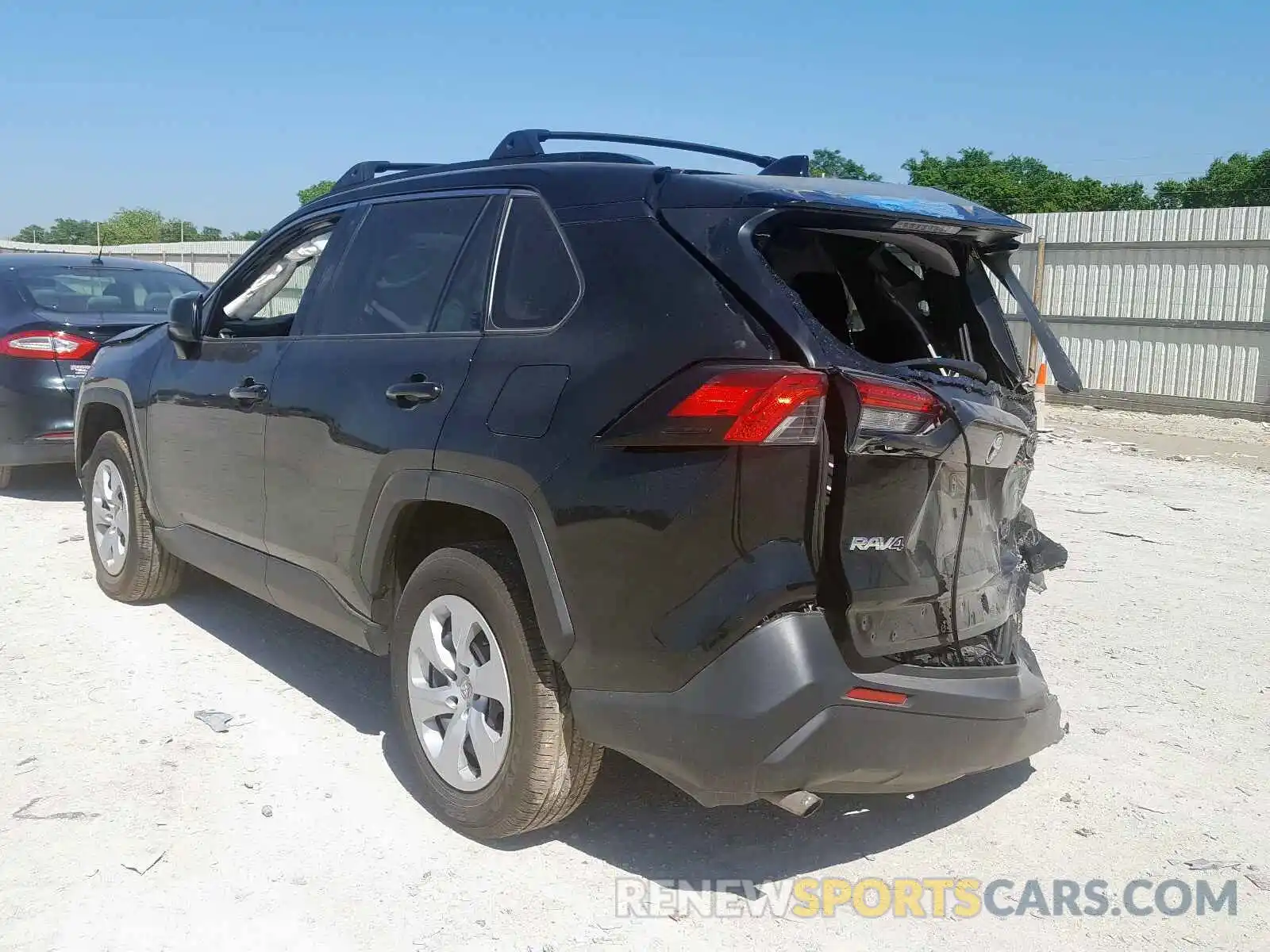 3 Photograph of a damaged car JTMH1RFV9KD010917 TOYOTA RAV4 2019