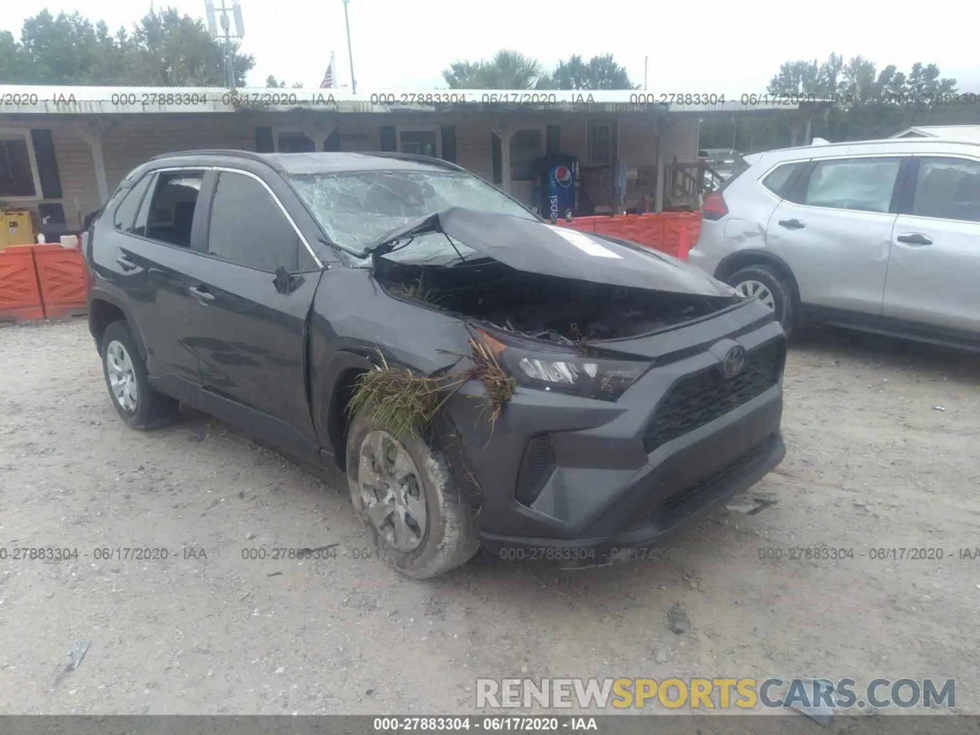 1 Photograph of a damaged car JTMH1RFV9KD021500 TOYOTA RAV4 2019