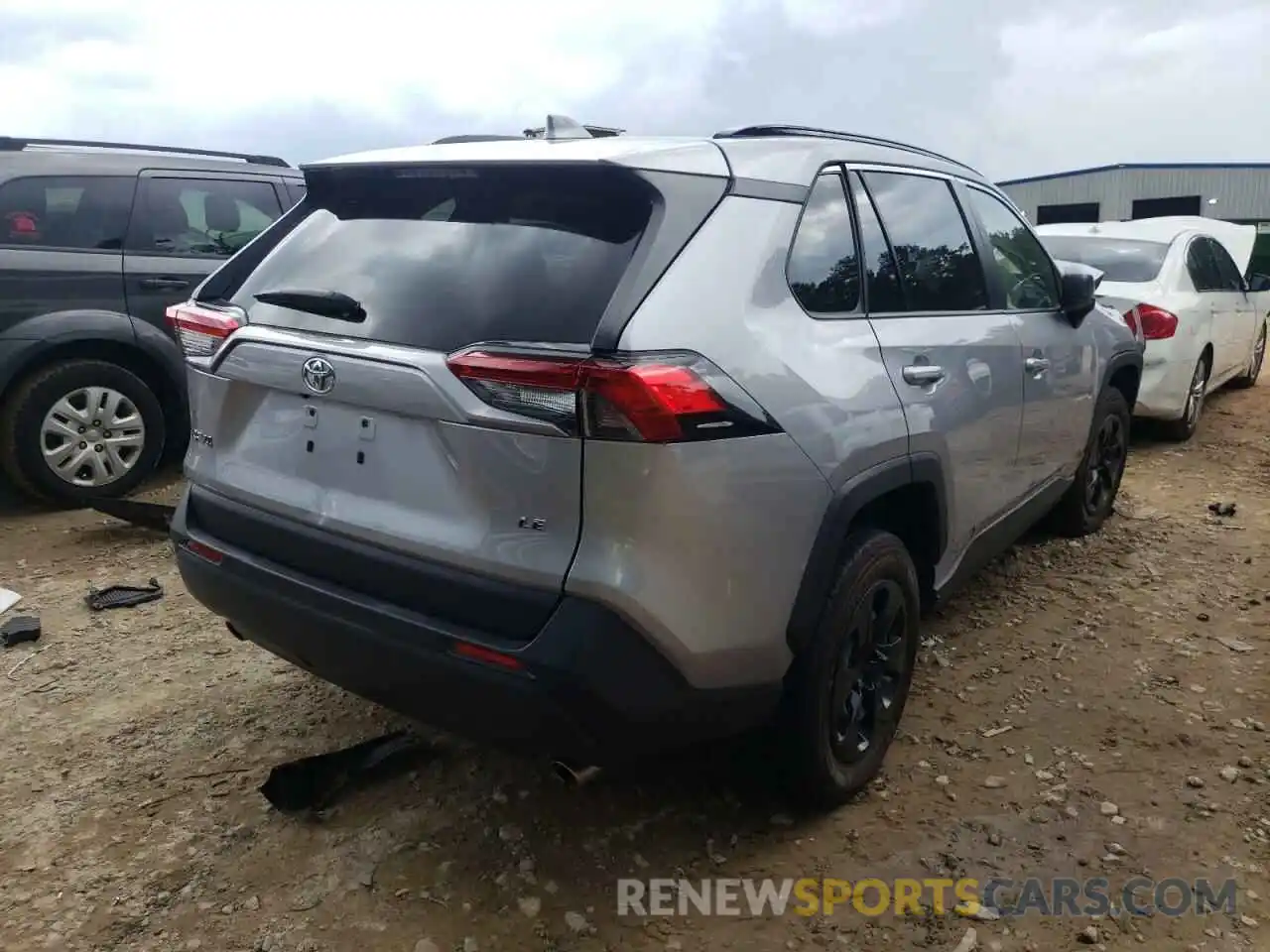 4 Photograph of a damaged car JTMH1RFV9KD030360 TOYOTA RAV4 2019