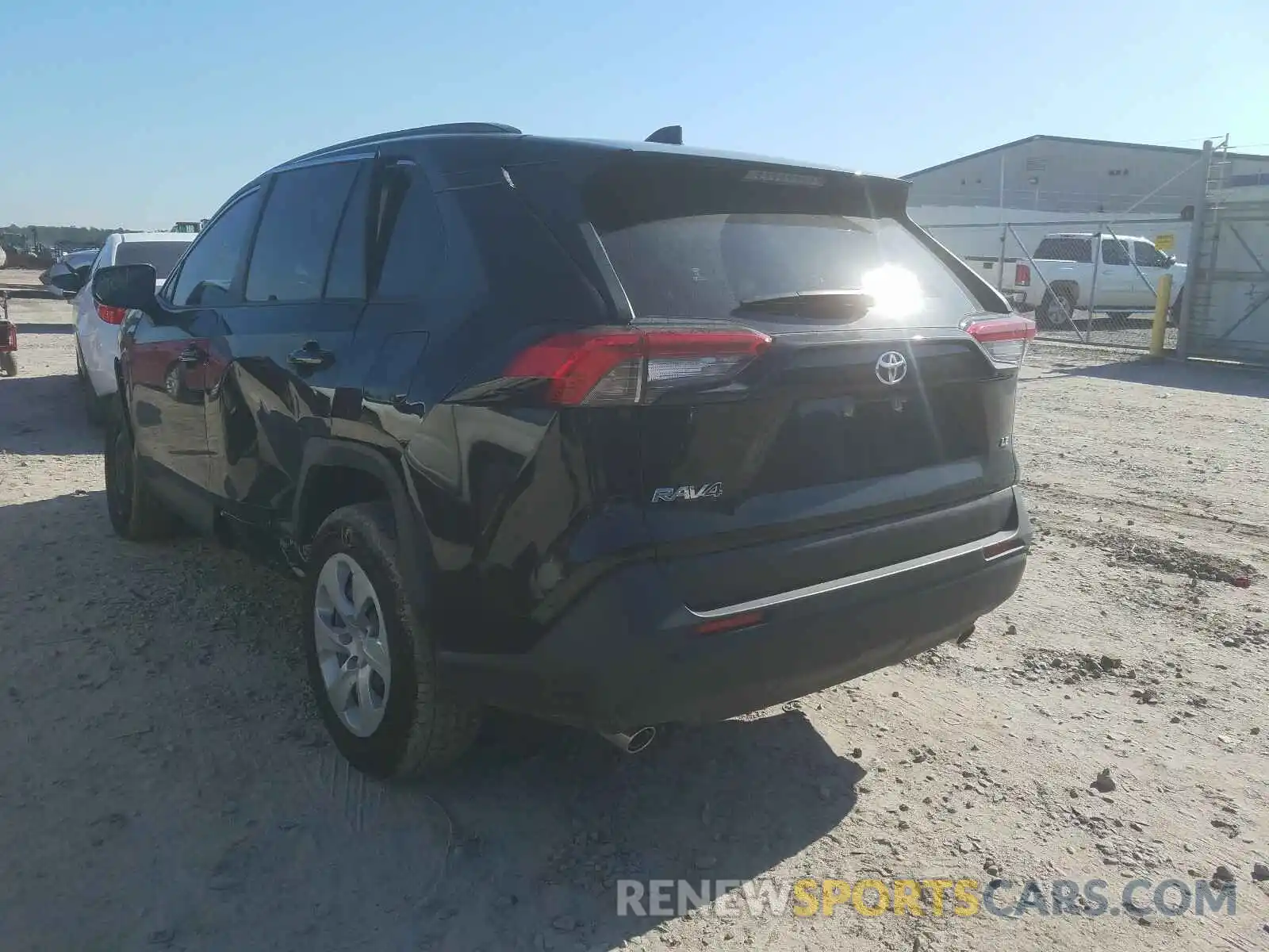 3 Photograph of a damaged car JTMH1RFV9KD035042 TOYOTA RAV4 2019