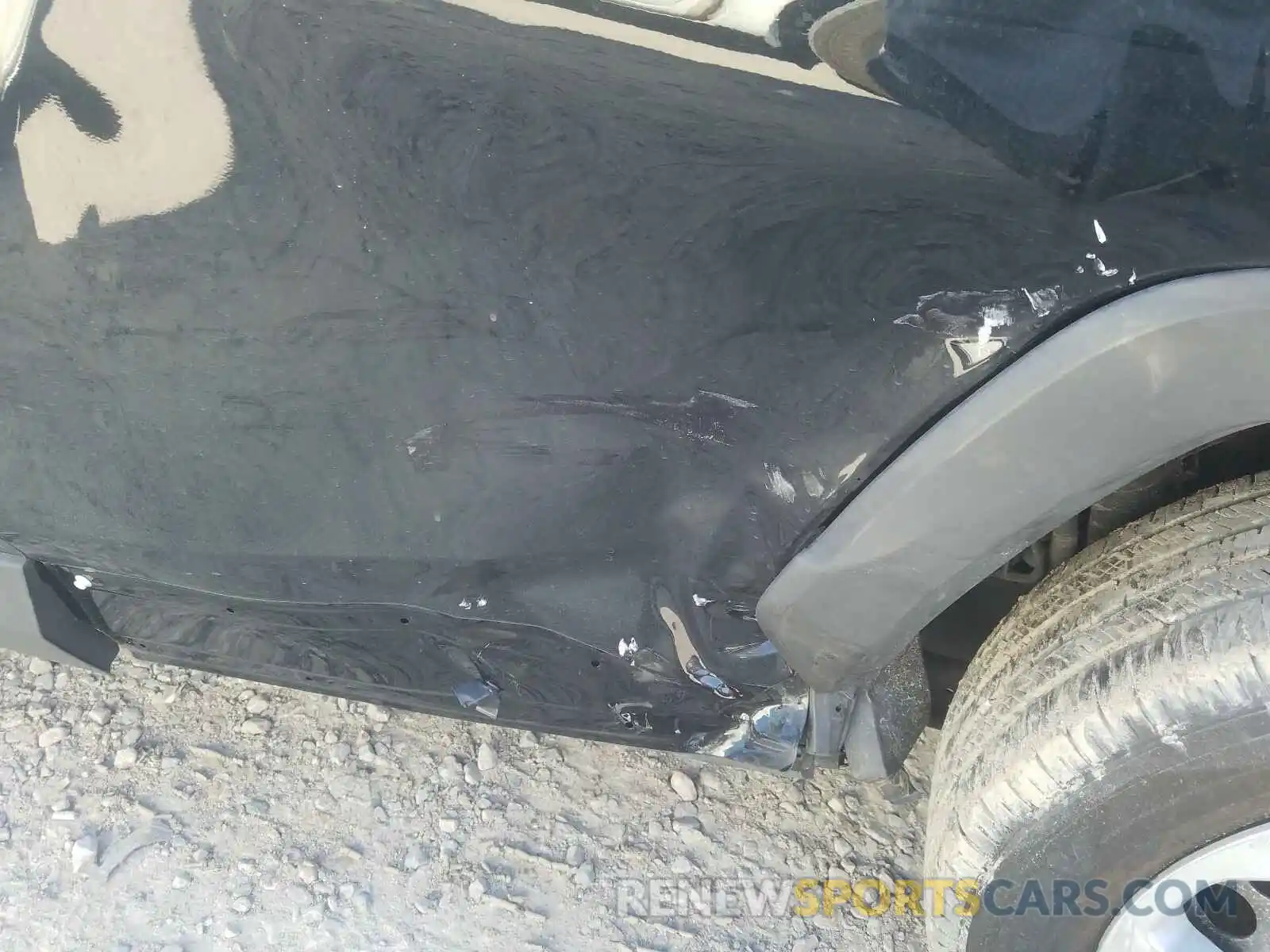 9 Photograph of a damaged car JTMH1RFV9KD035042 TOYOTA RAV4 2019