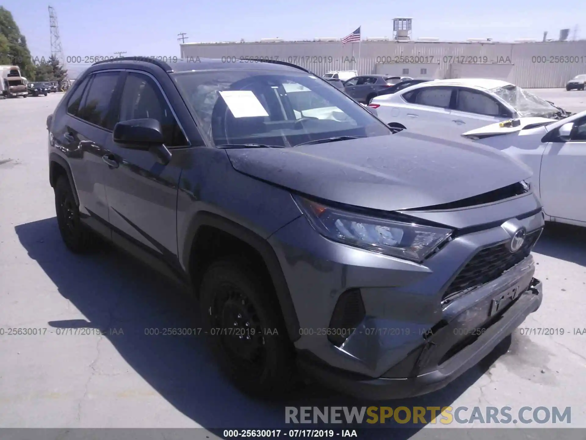 1 Photograph of a damaged car JTMH1RFV9KD500404 TOYOTA RAV4 2019