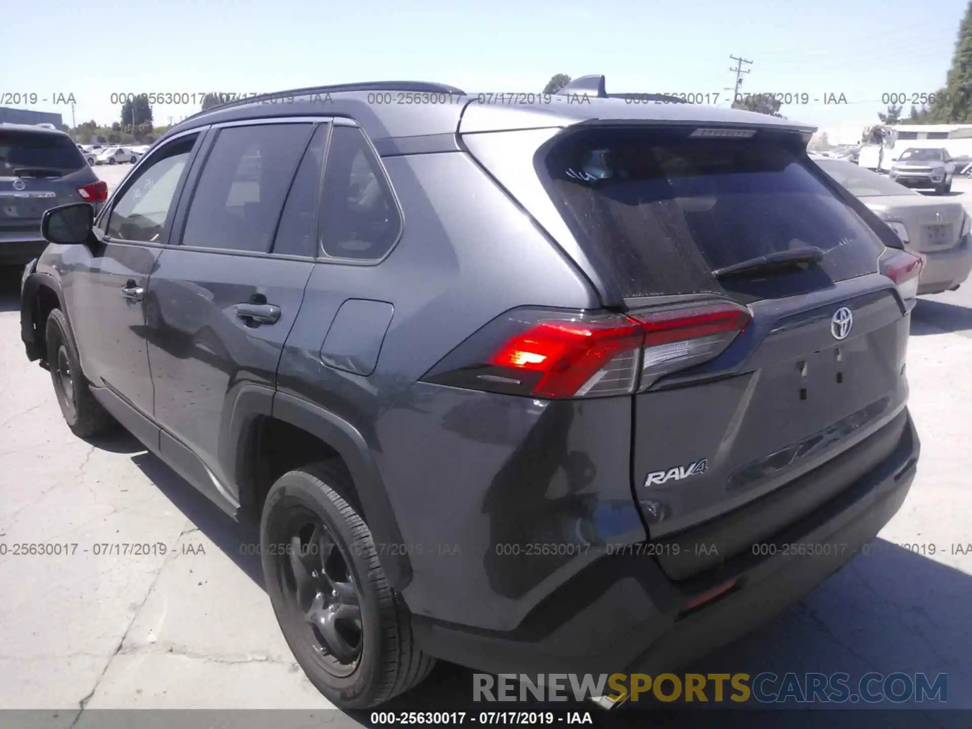 3 Фотография поврежденного автомобиля JTMH1RFV9KD500404 TOYOTA RAV4 2019