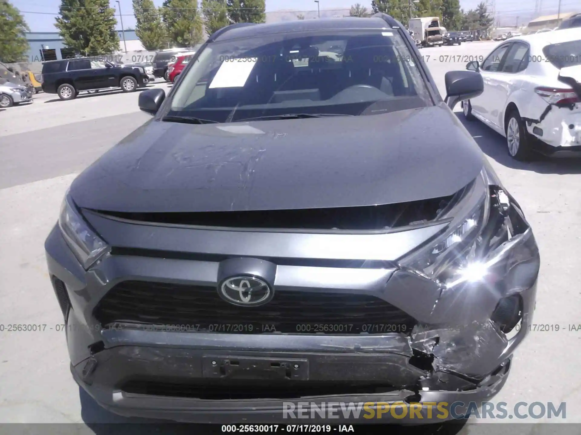 6 Photograph of a damaged car JTMH1RFV9KD500404 TOYOTA RAV4 2019