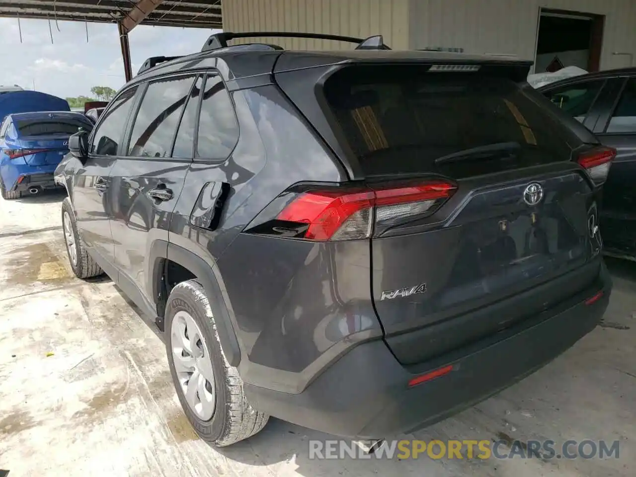 3 Photograph of a damaged car JTMH1RFV9KD501259 TOYOTA RAV4 2019