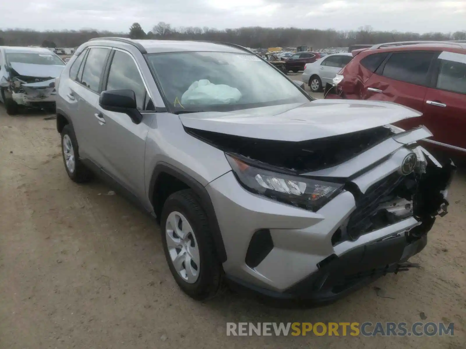 1 Photograph of a damaged car JTMH1RFV9KD507384 TOYOTA RAV4 2019