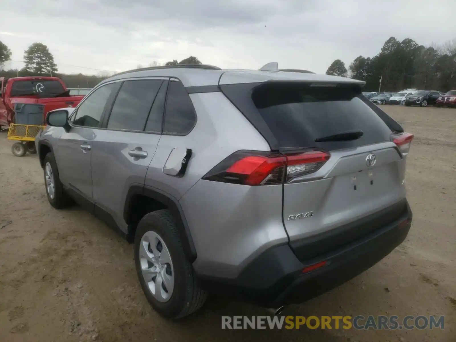 3 Photograph of a damaged car JTMH1RFV9KD507384 TOYOTA RAV4 2019