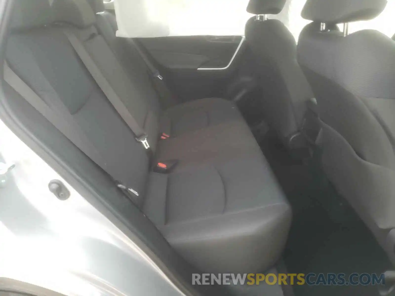 6 Фотография поврежденного автомобиля JTMH1RFV9KD507384 TOYOTA RAV4 2019