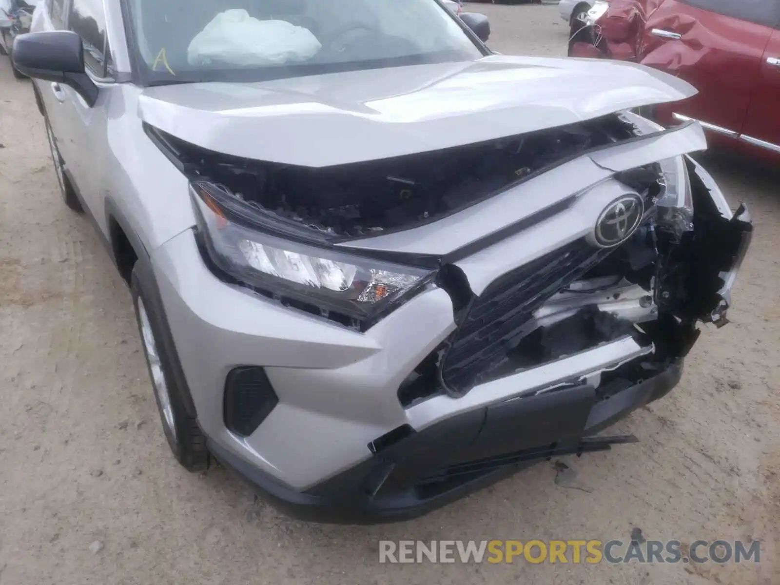 9 Photograph of a damaged car JTMH1RFV9KD507384 TOYOTA RAV4 2019