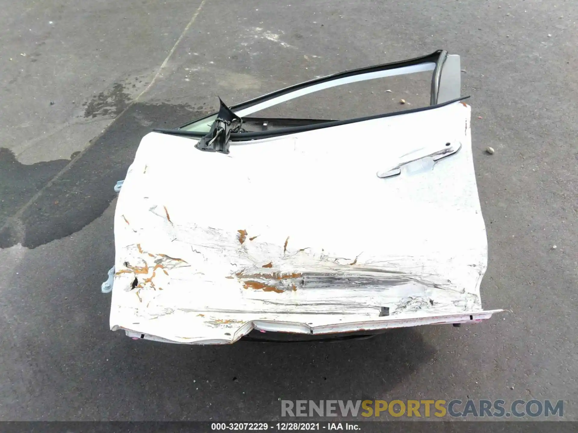 12 Photograph of a damaged car JTMH1RFV9KD508325 TOYOTA RAV4 2019