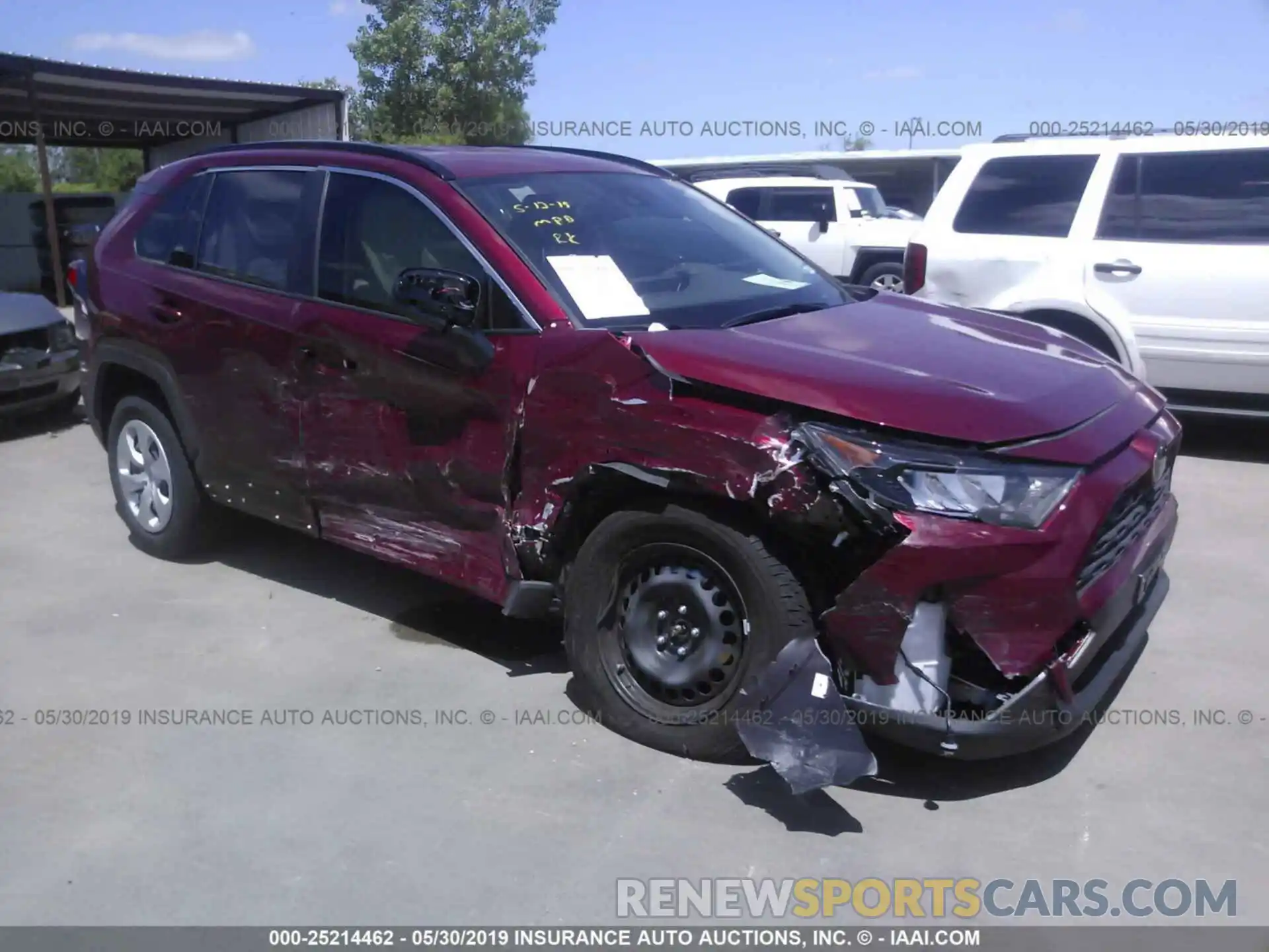 1 Photograph of a damaged car JTMH1RFV9KJ001989 TOYOTA RAV4 2019