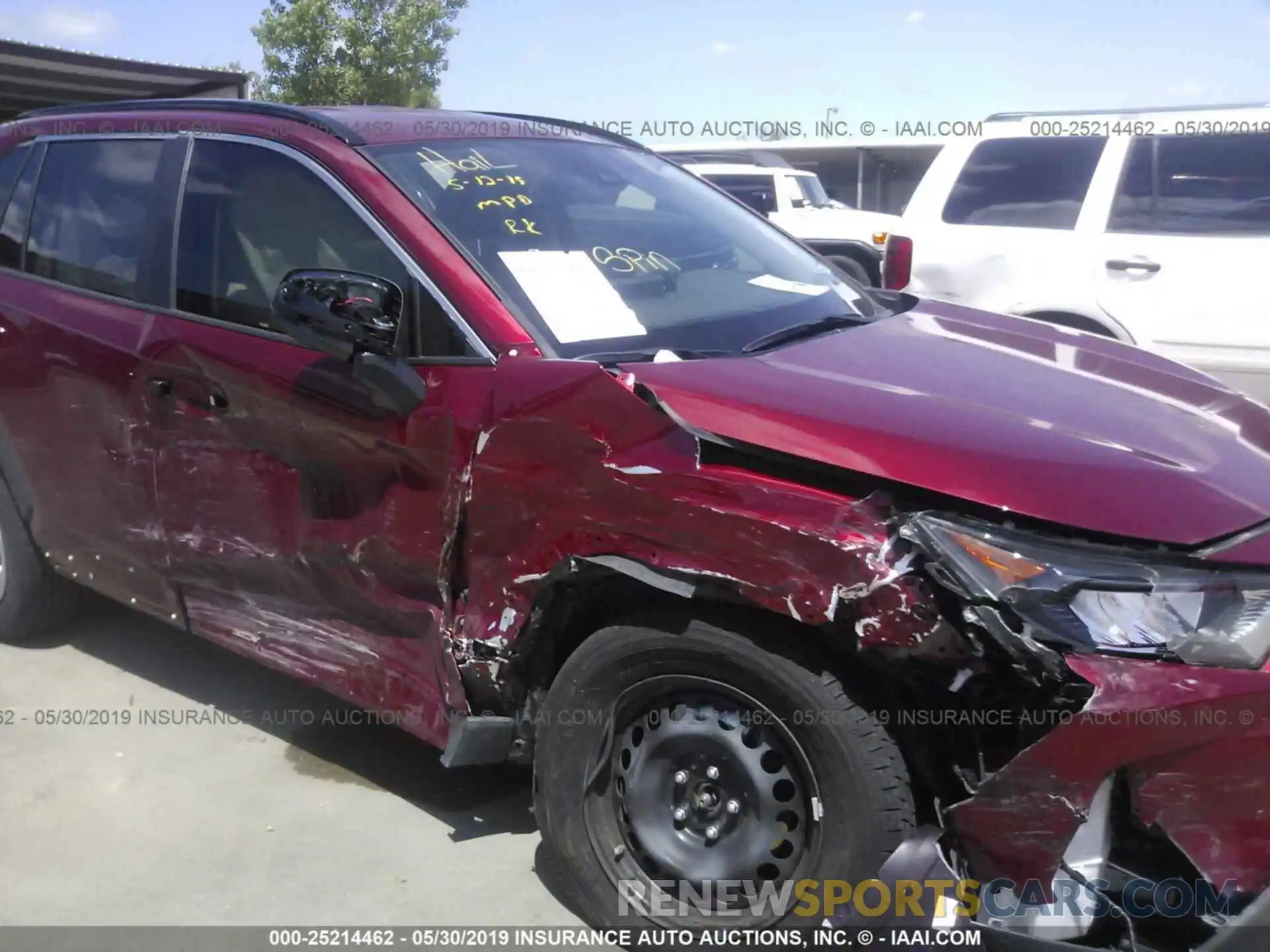 6 Photograph of a damaged car JTMH1RFV9KJ001989 TOYOTA RAV4 2019