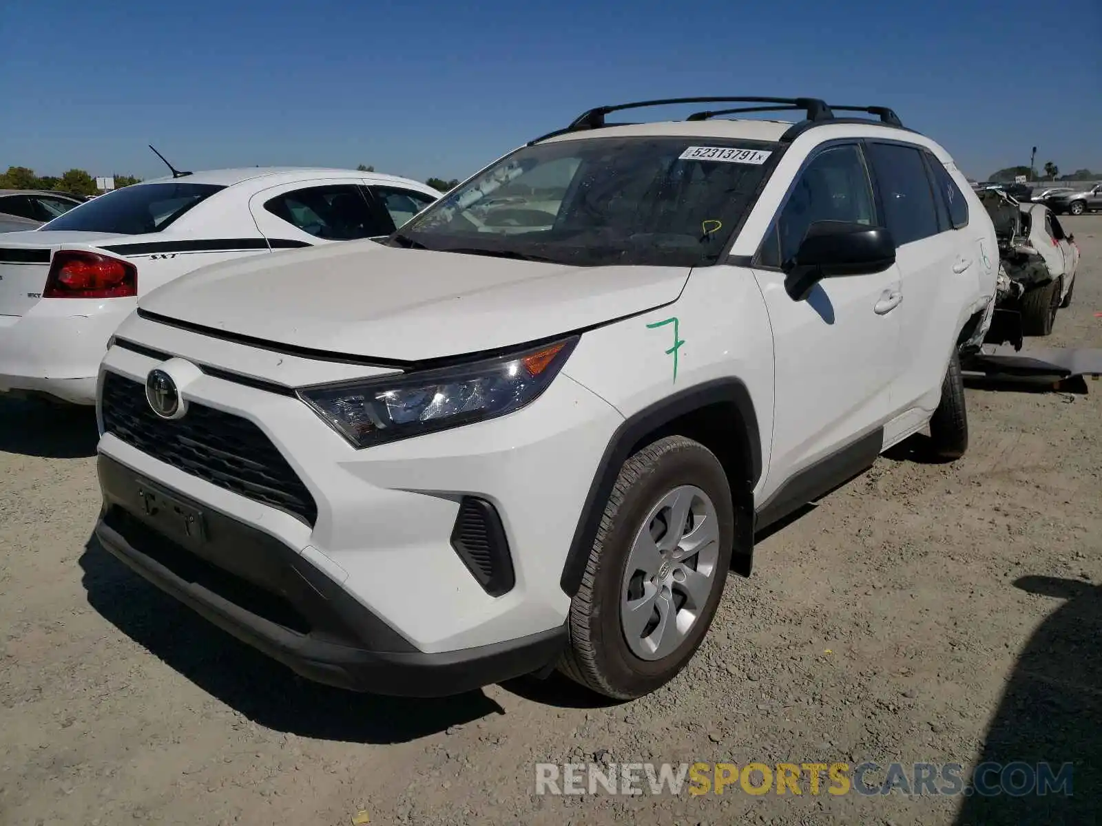 2 Photograph of a damaged car JTMH1RFV9KJ003399 TOYOTA RAV4 2019