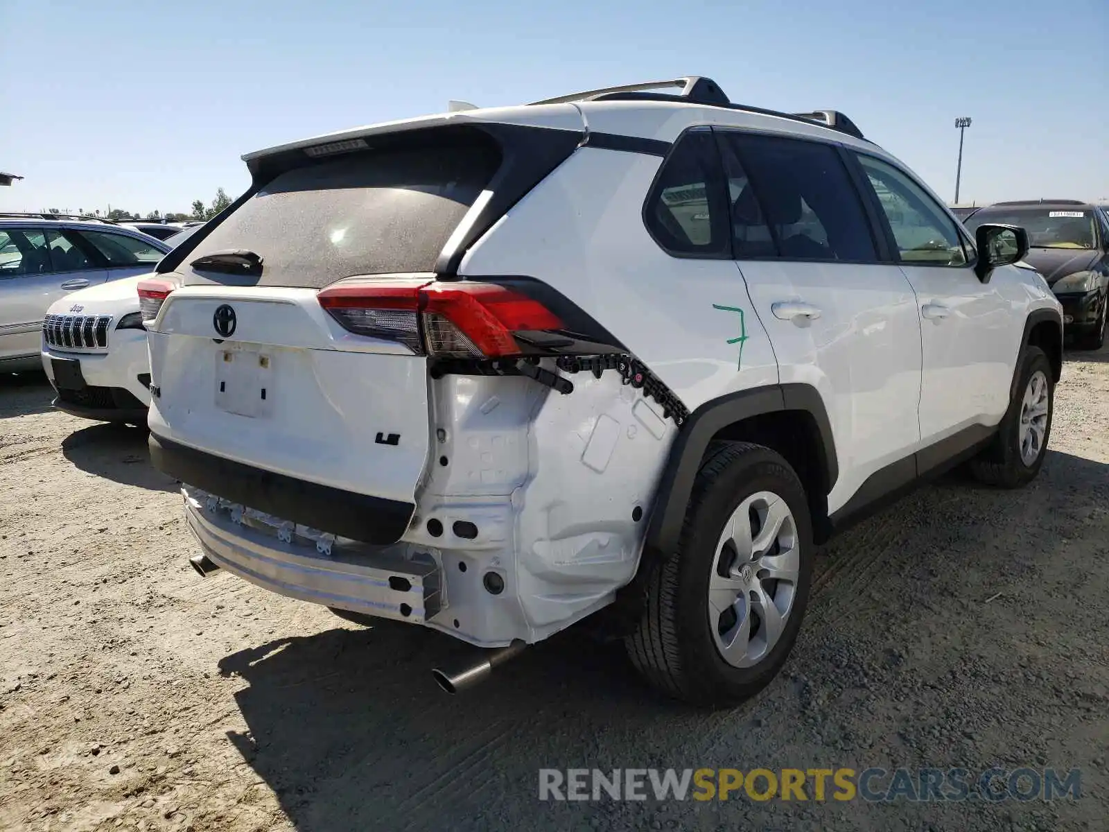 4 Photograph of a damaged car JTMH1RFV9KJ003399 TOYOTA RAV4 2019