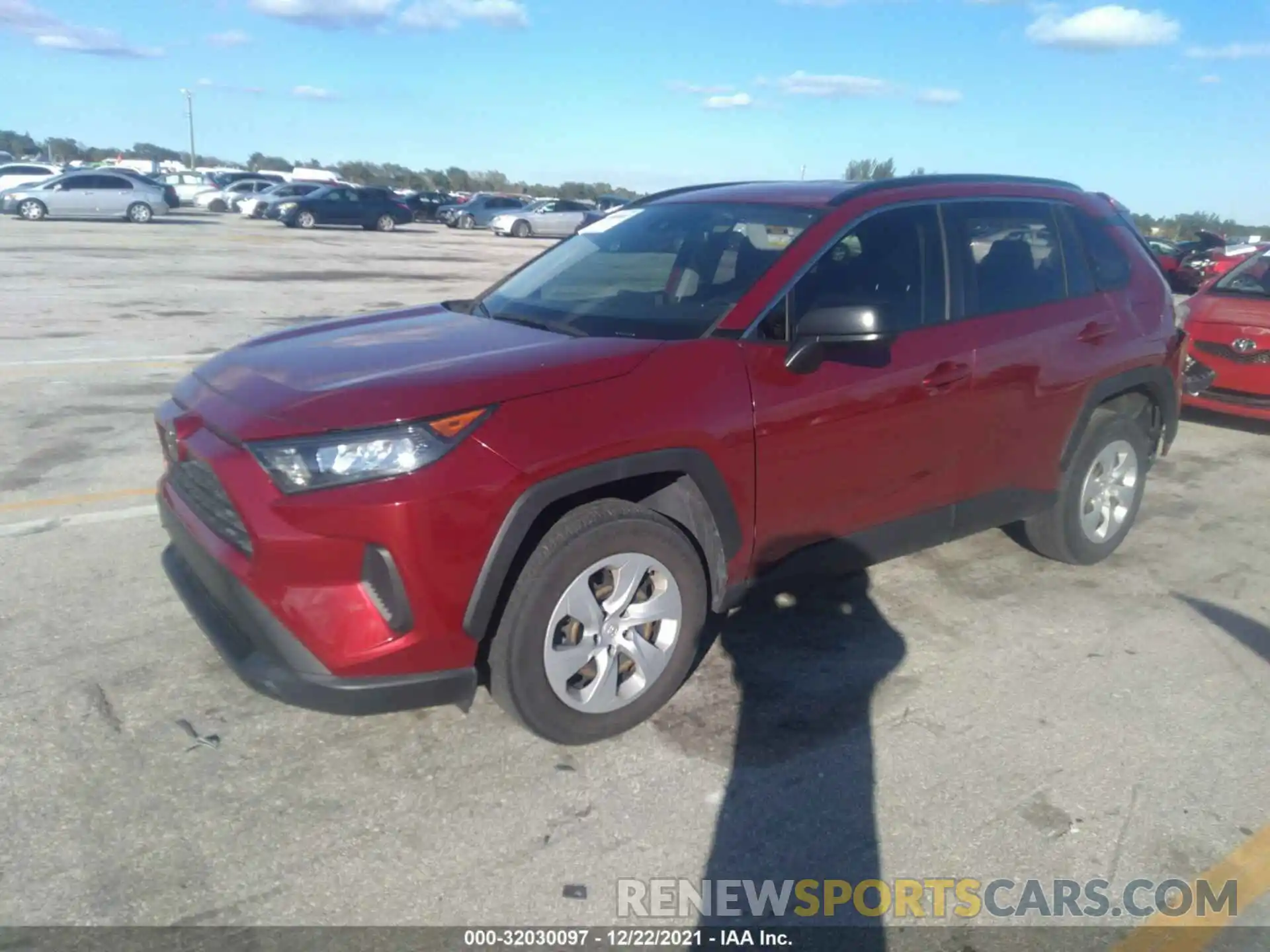 2 Фотография поврежденного автомобиля JTMH1RFV9KJ003581 TOYOTA RAV4 2019