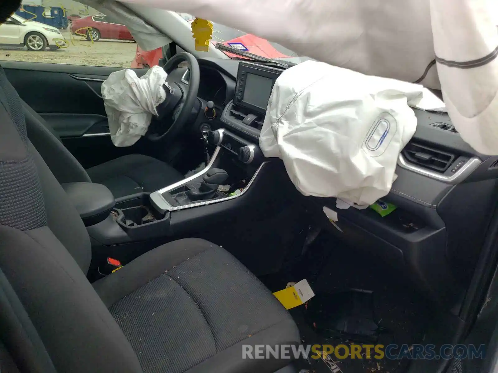 5 Photograph of a damaged car JTMH1RFV9KJ004679 TOYOTA RAV4 2019