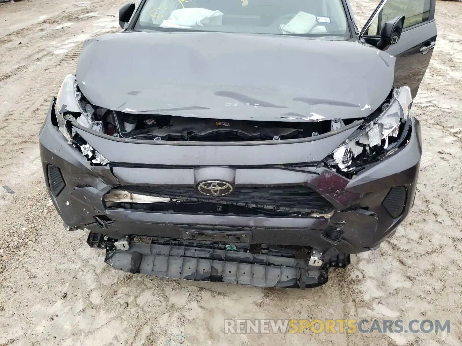 7 Photograph of a damaged car JTMH1RFV9KJ004679 TOYOTA RAV4 2019