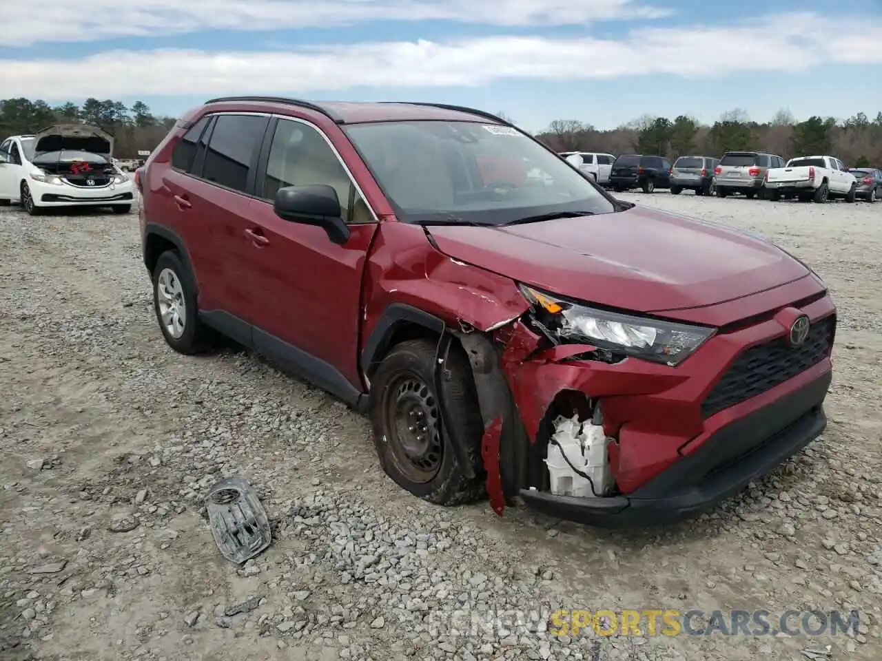 1 Photograph of a damaged car JTMH1RFV9KJ007940 TOYOTA RAV4 2019