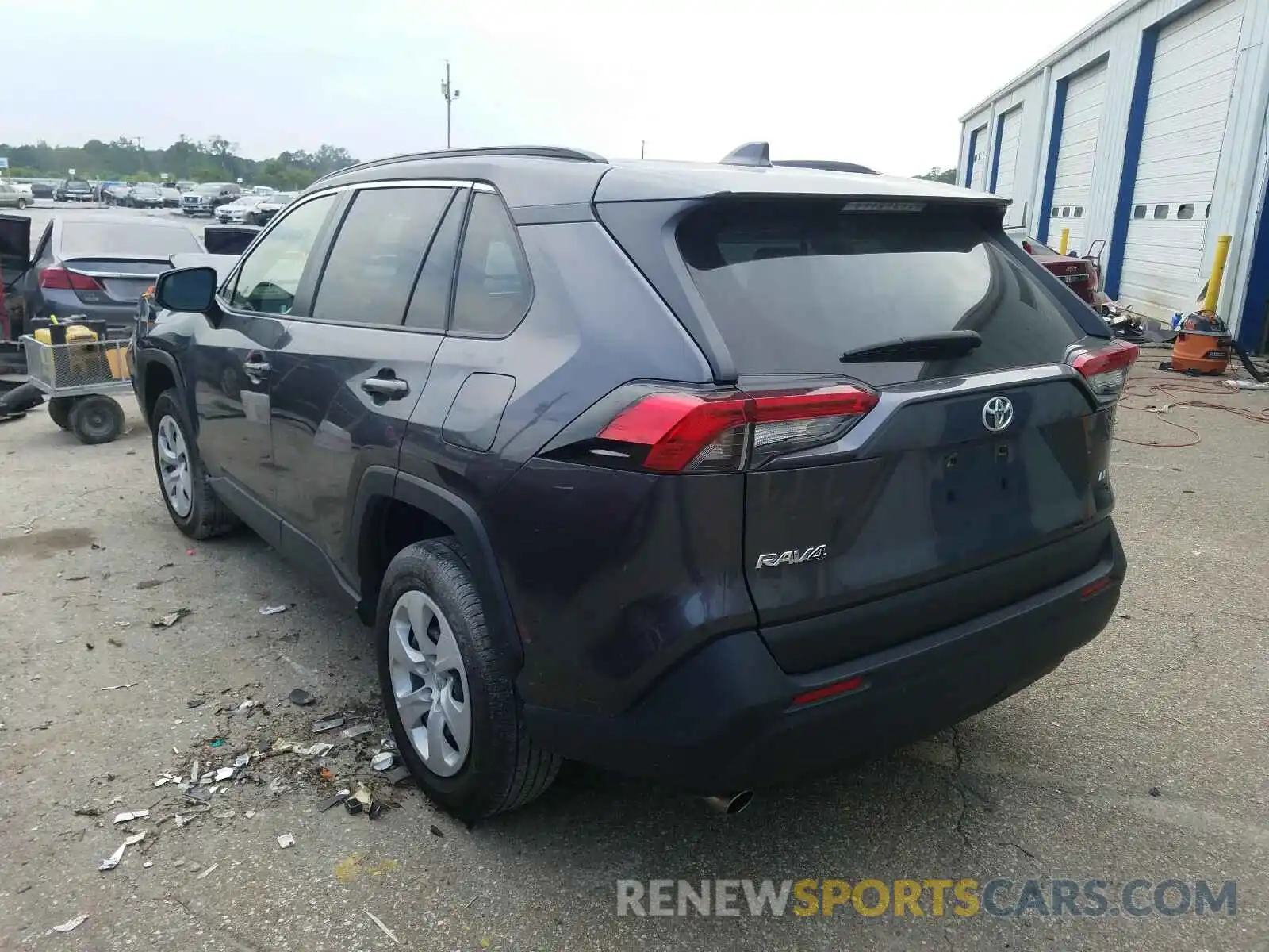 3 Photograph of a damaged car JTMH1RFV9KJ008490 TOYOTA RAV4 2019