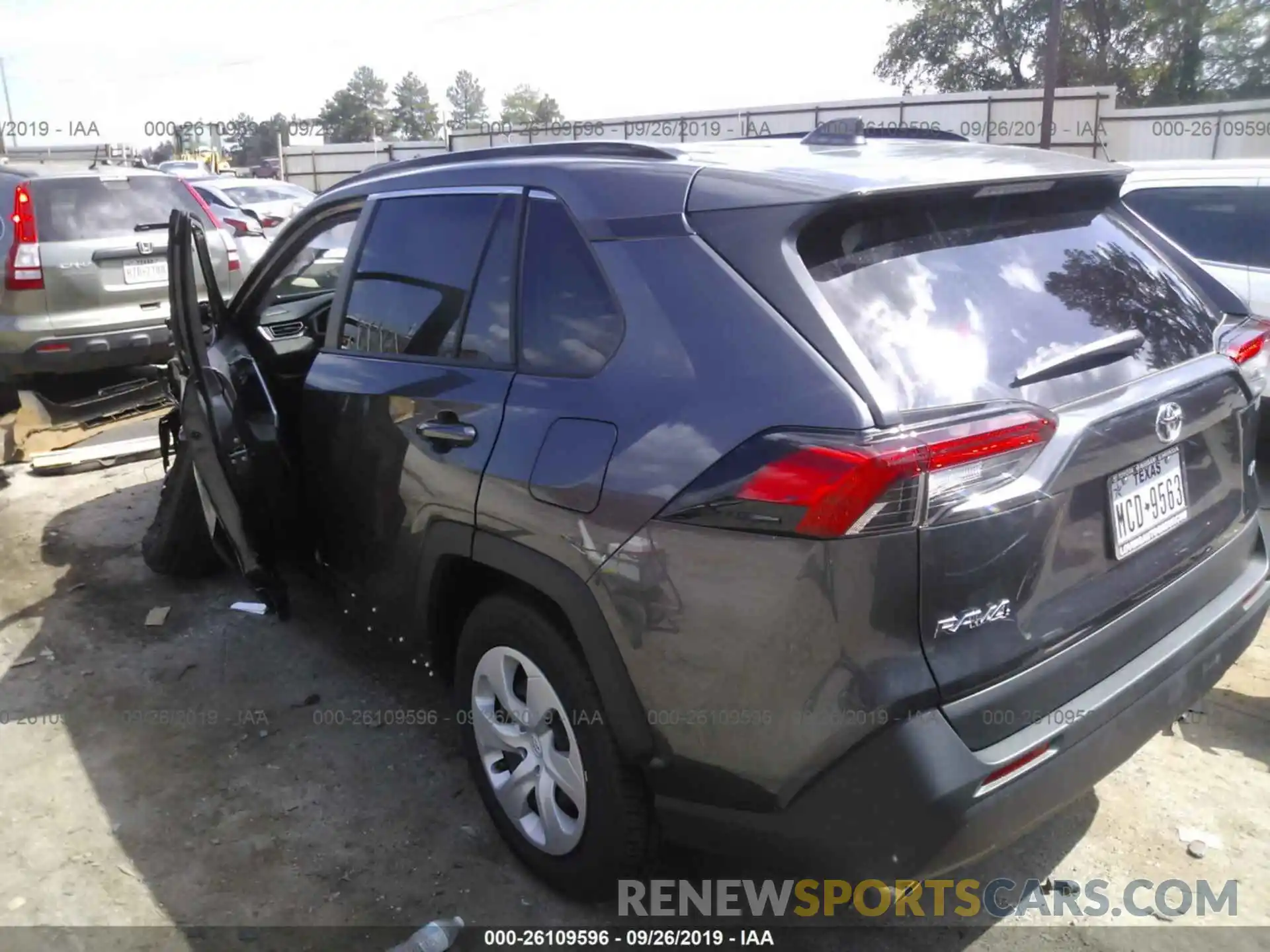 3 Photograph of a damaged car JTMH1RFV9KJ009090 TOYOTA RAV4 2019