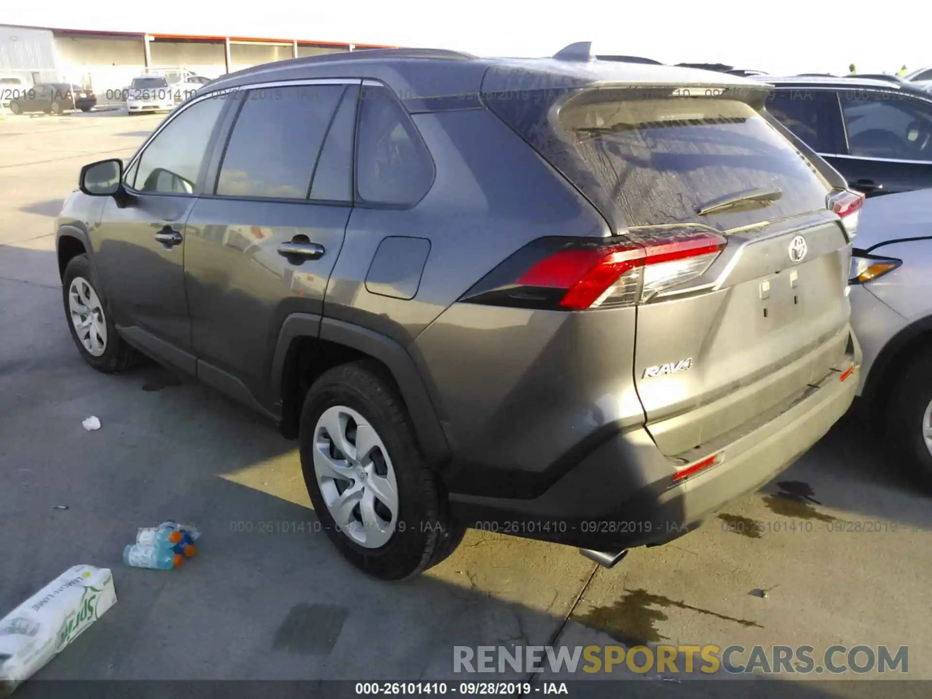 3 Photograph of a damaged car JTMH1RFV9KJ009297 TOYOTA RAV4 2019