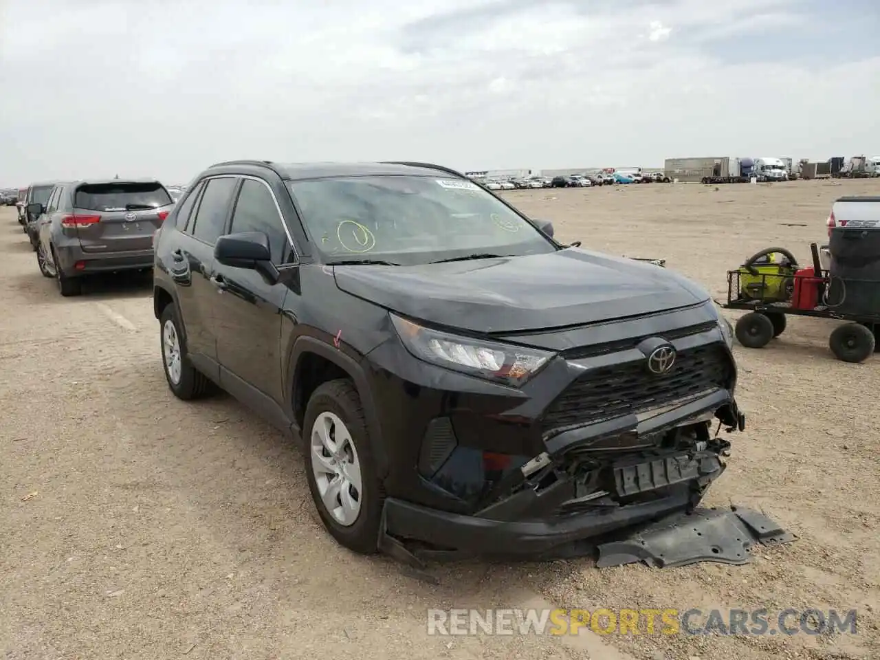 1 Photograph of a damaged car JTMH1RFV9KJ011826 TOYOTA RAV4 2019