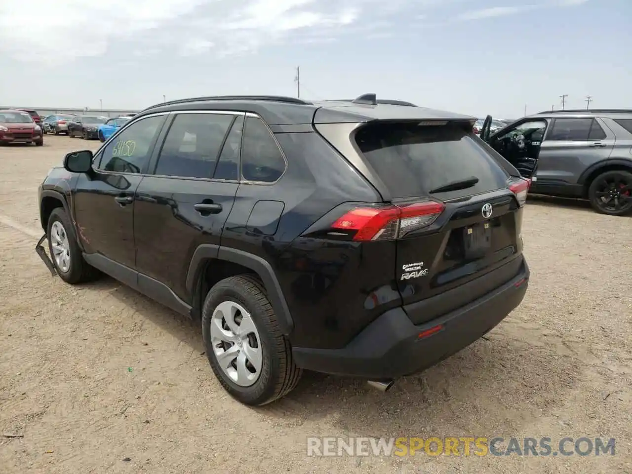 3 Photograph of a damaged car JTMH1RFV9KJ011826 TOYOTA RAV4 2019