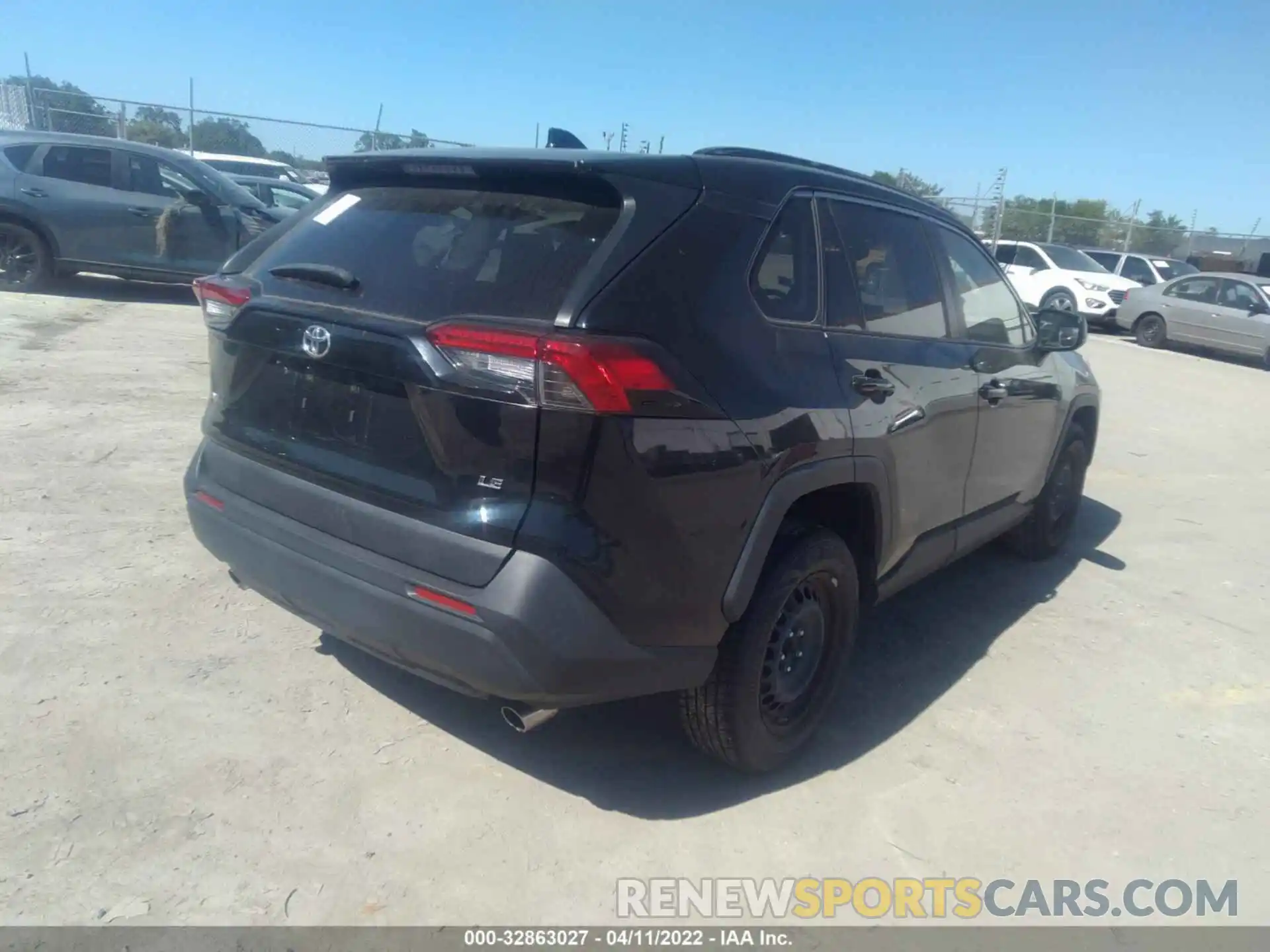 4 Photograph of a damaged car JTMH1RFVXKD005354 TOYOTA RAV4 2019