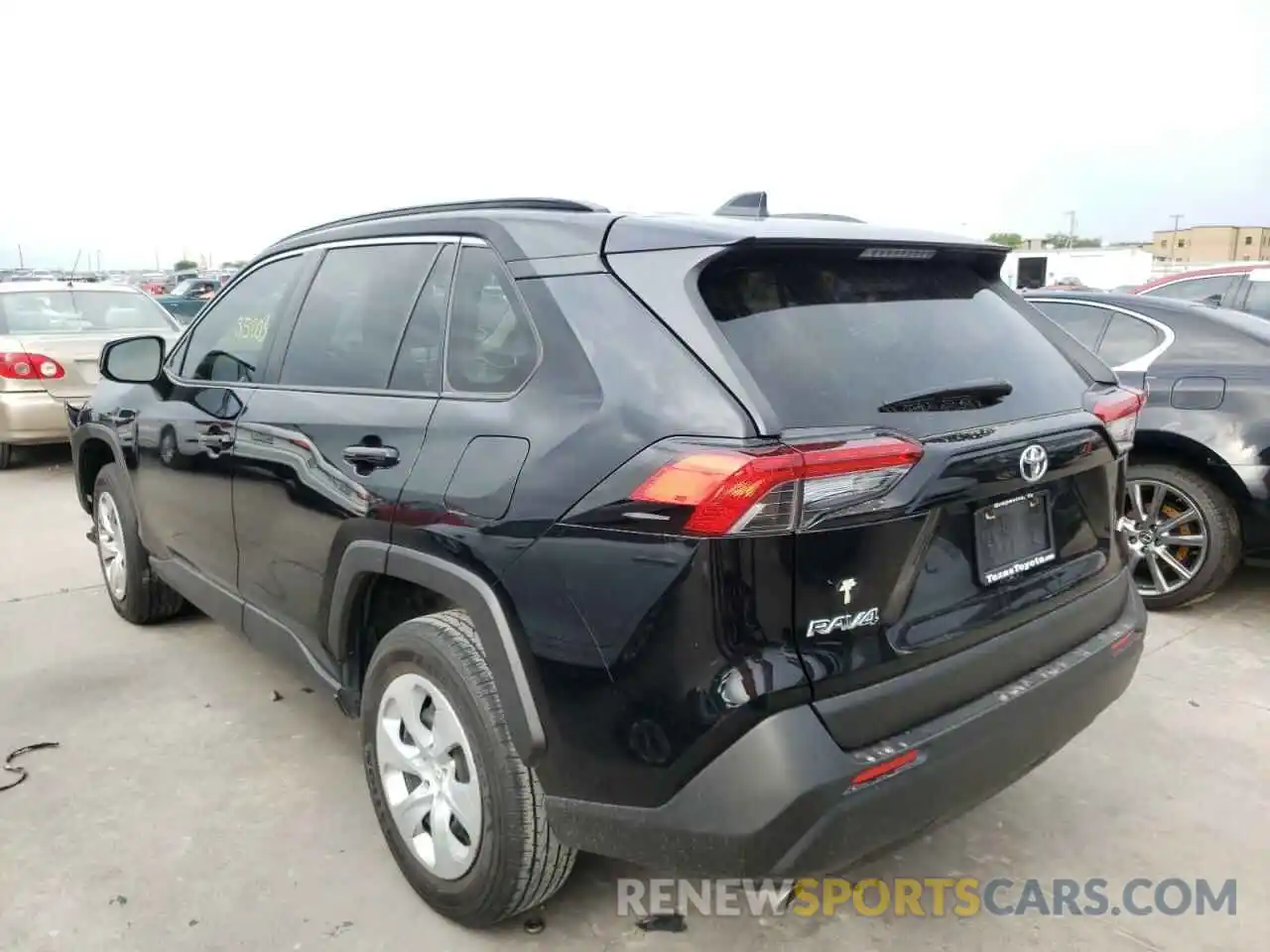 3 Фотография поврежденного автомобиля JTMH1RFVXKD005791 TOYOTA RAV4 2019