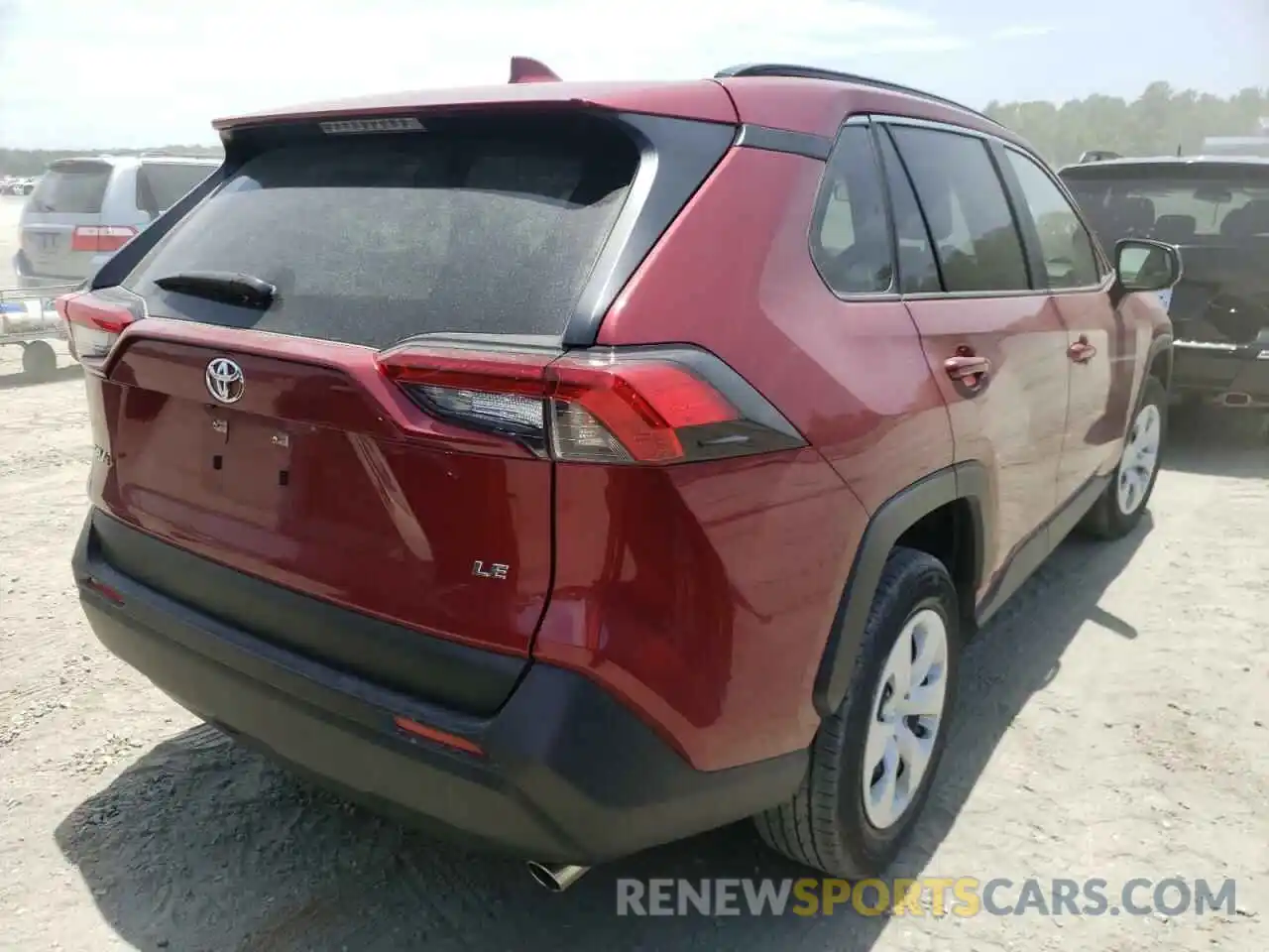 4 Photograph of a damaged car JTMH1RFVXKD007203 TOYOTA RAV4 2019