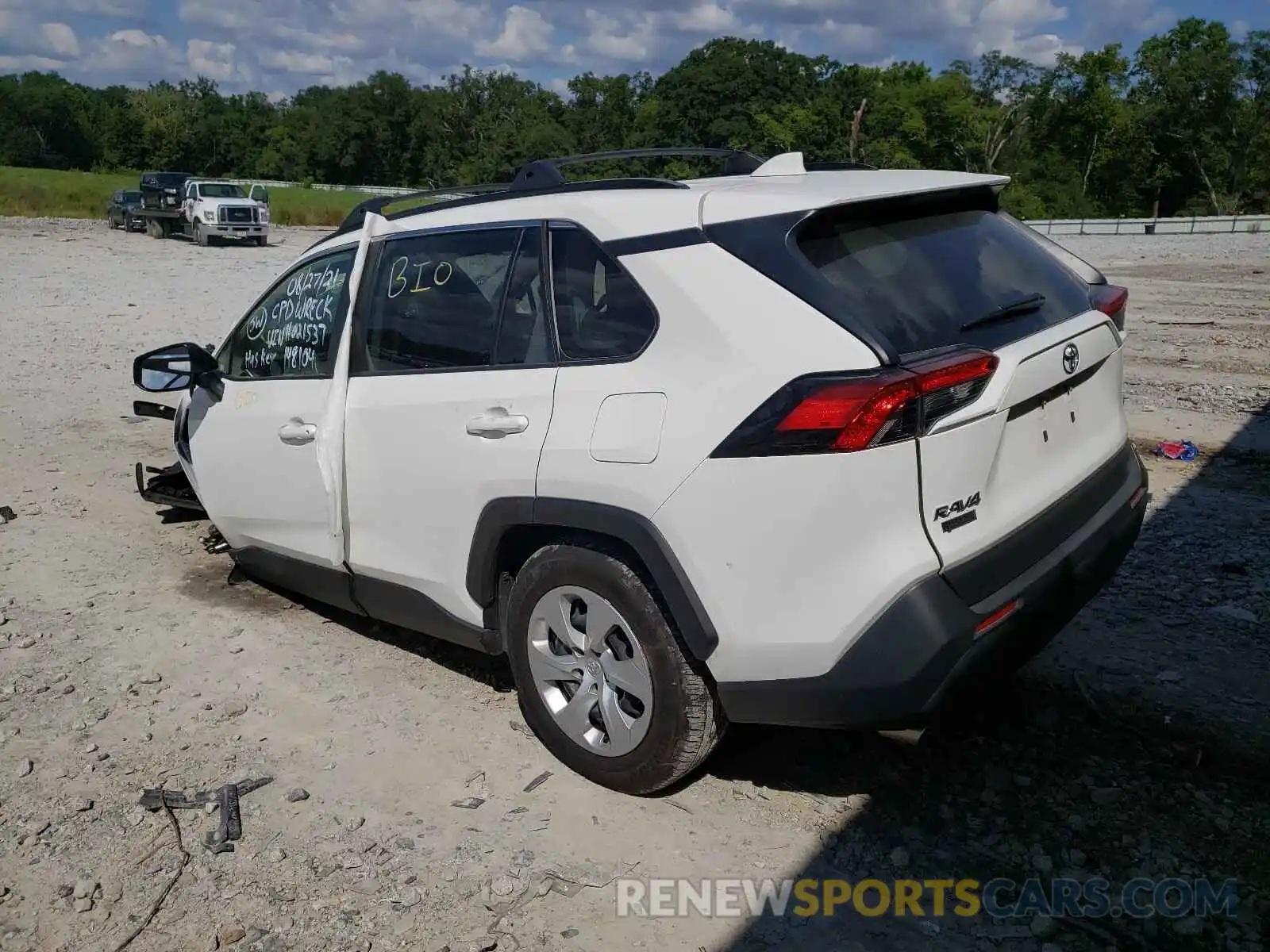 3 Photograph of a damaged car JTMH1RFVXKD021537 TOYOTA RAV4 2019