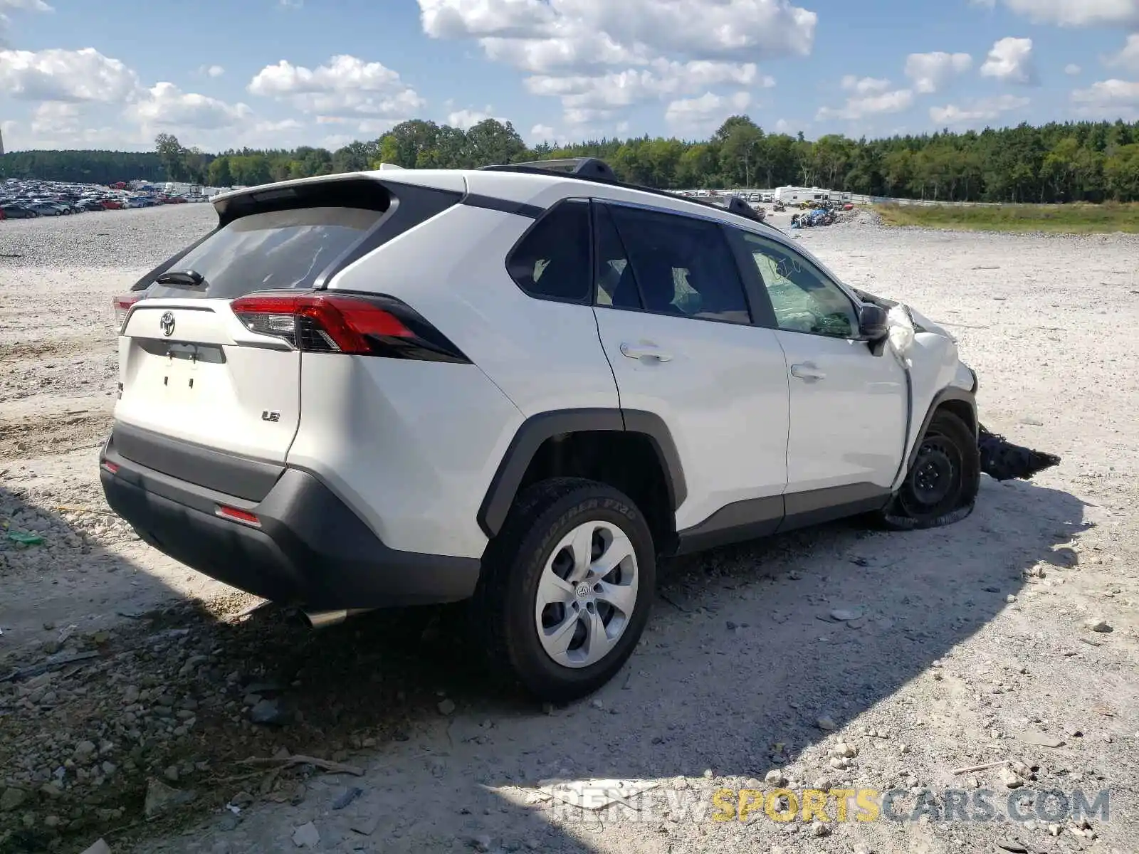 4 Photograph of a damaged car JTMH1RFVXKD021537 TOYOTA RAV4 2019