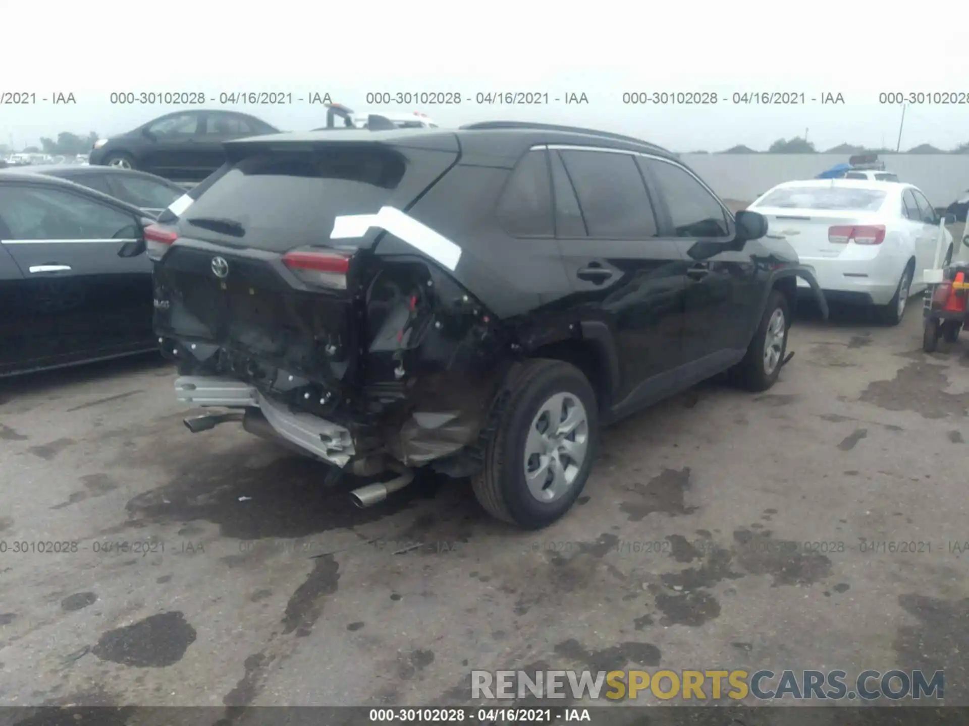 4 Photograph of a damaged car JTMH1RFVXKD033865 TOYOTA RAV4 2019