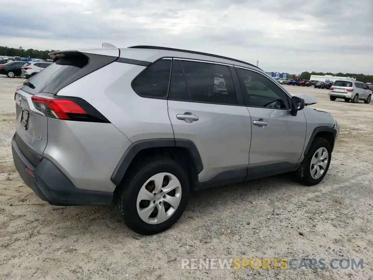 3 Photograph of a damaged car JTMH1RFVXKD033915 TOYOTA RAV4 2019