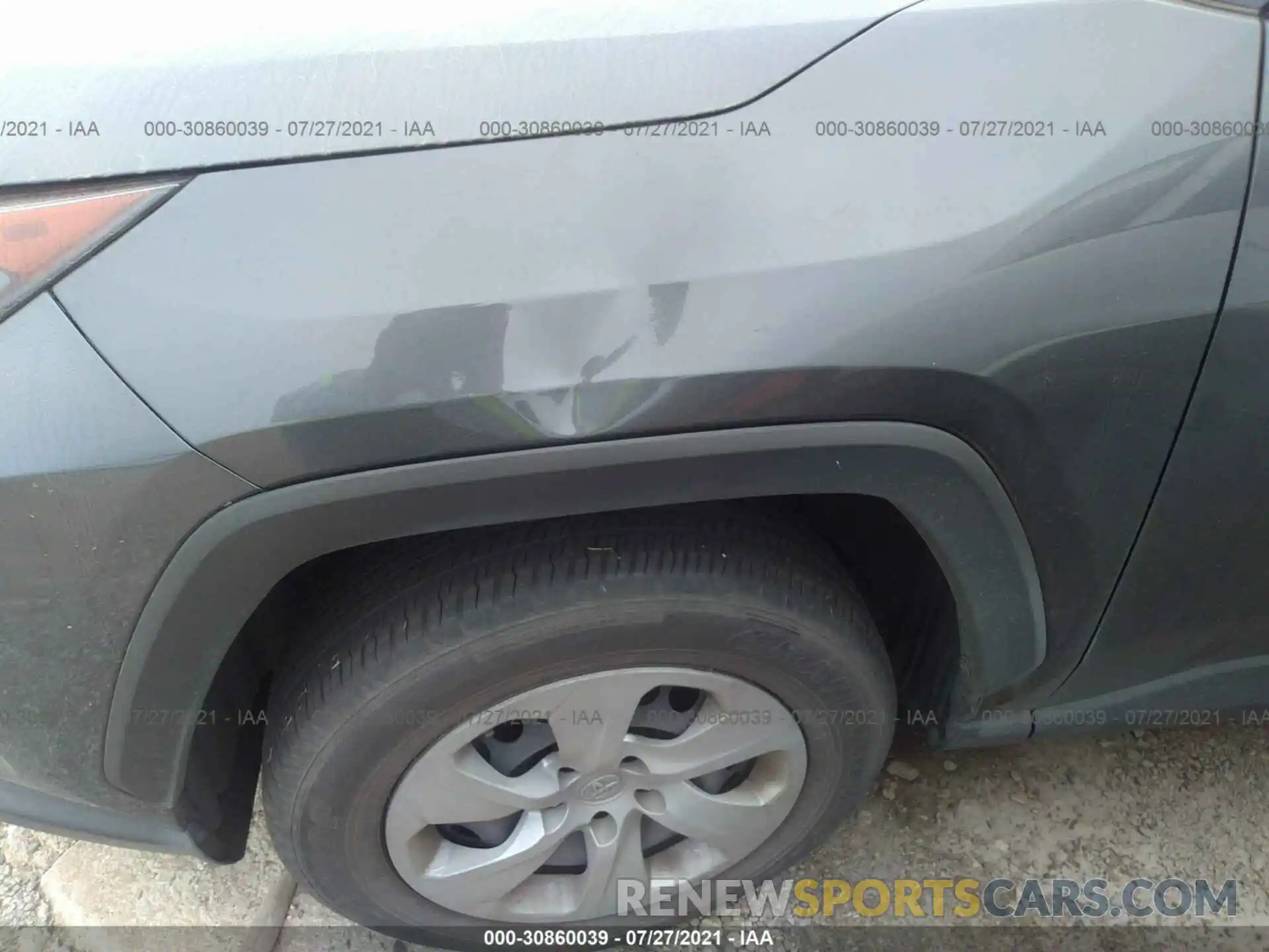 6 Photograph of a damaged car JTMH1RFVXKD500623 TOYOTA RAV4 2019