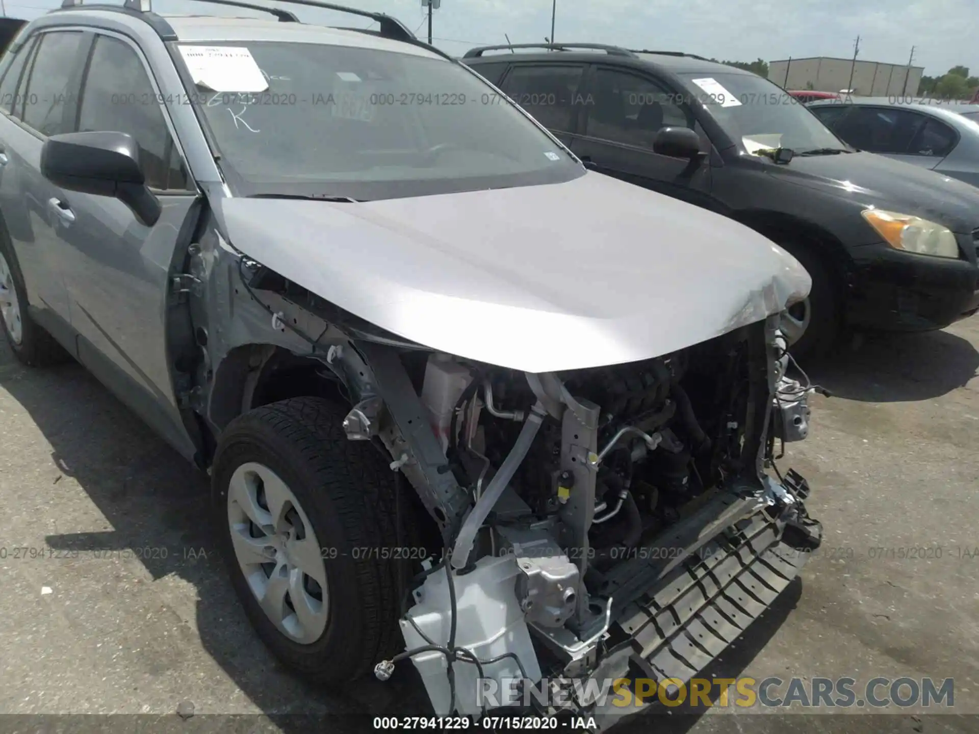 6 Photograph of a damaged car JTMH1RFVXKD507829 TOYOTA RAV4 2019