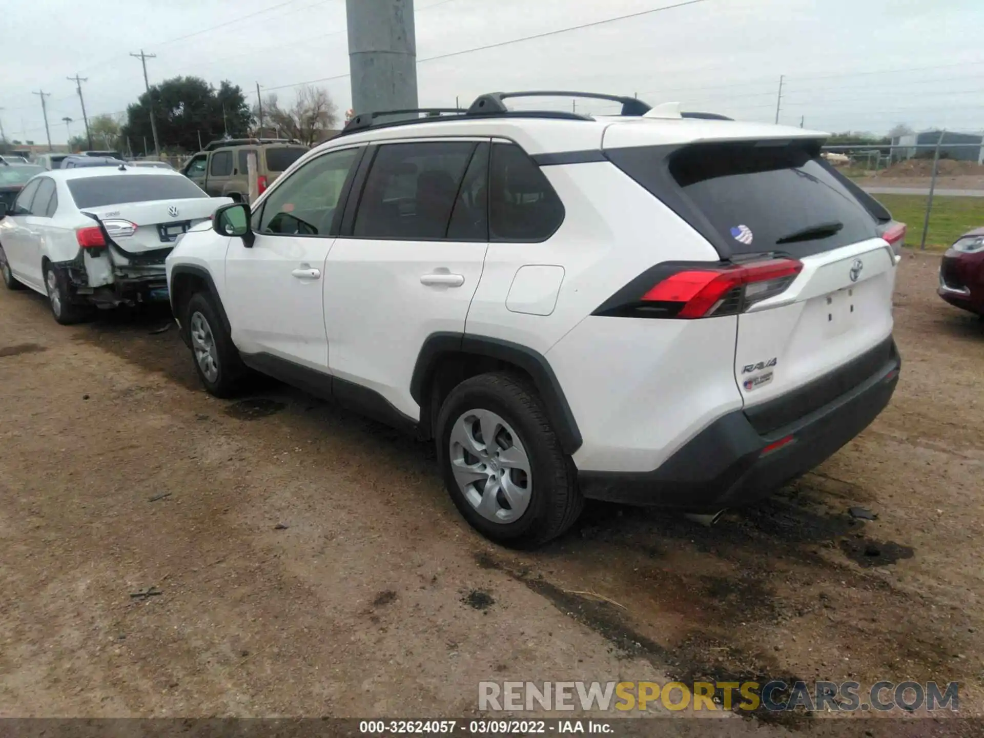 3 Photograph of a damaged car JTMH1RFVXKD507944 TOYOTA RAV4 2019