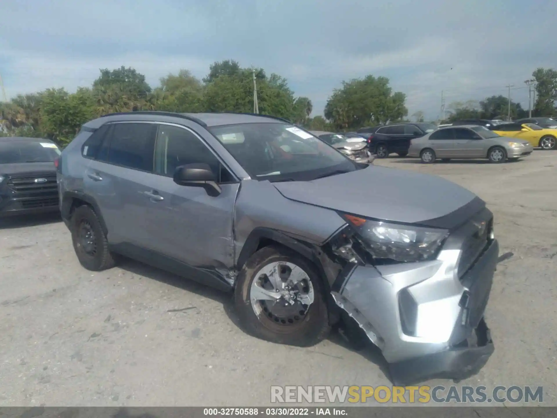 1 Photograph of a damaged car JTMH1RFVXKD509287 TOYOTA RAV4 2019