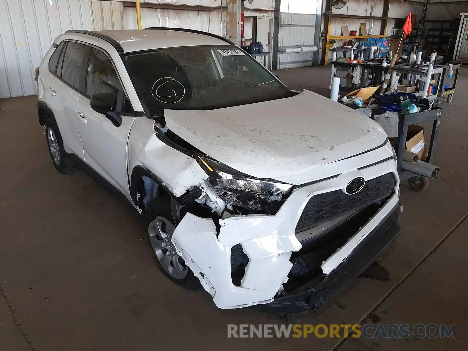 1 Photograph of a damaged car JTMH1RFVXKD509919 TOYOTA RAV4 2019