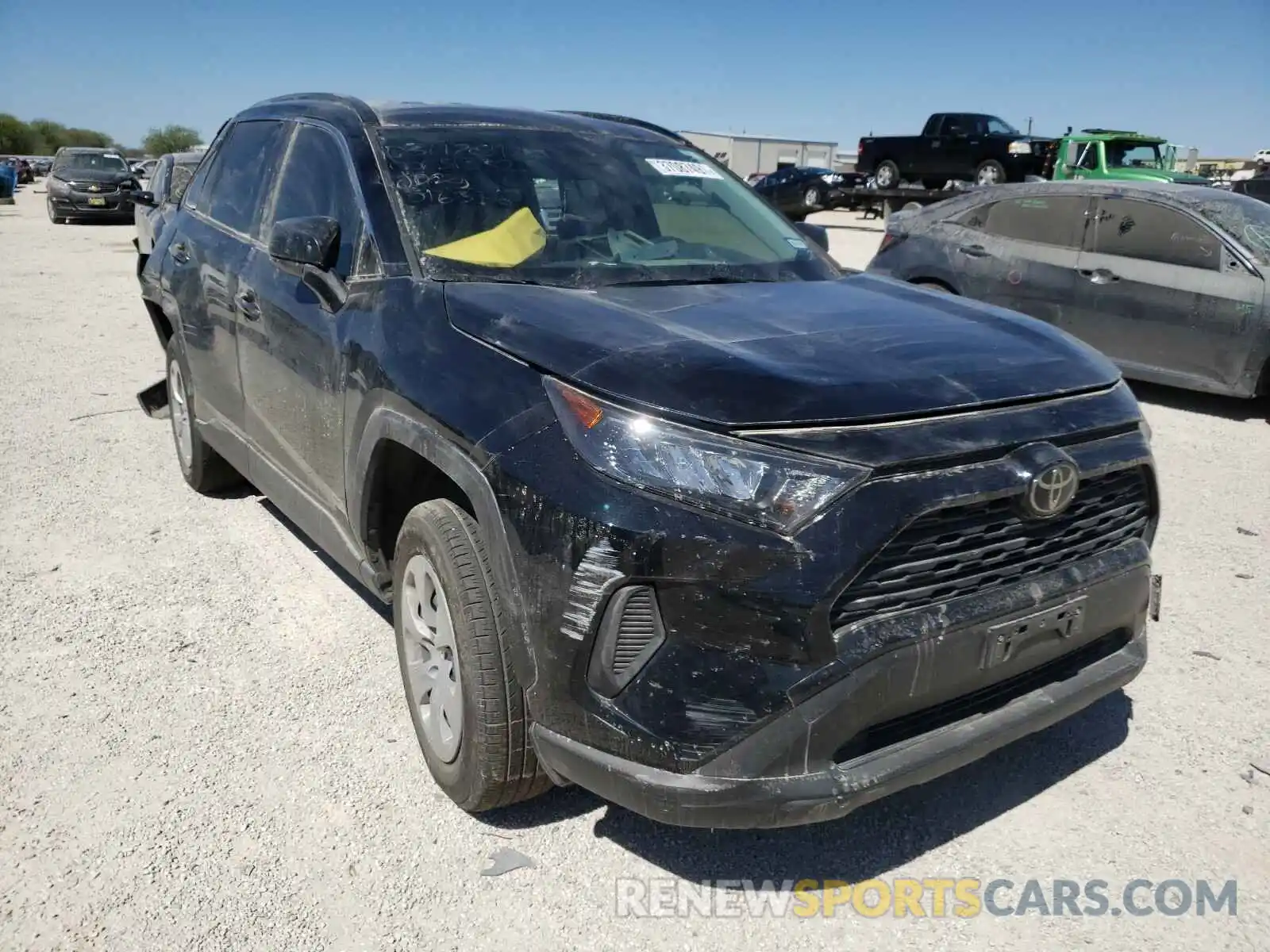 1 Photograph of a damaged car JTMH1RFVXKD516336 TOYOTA RAV4 2019