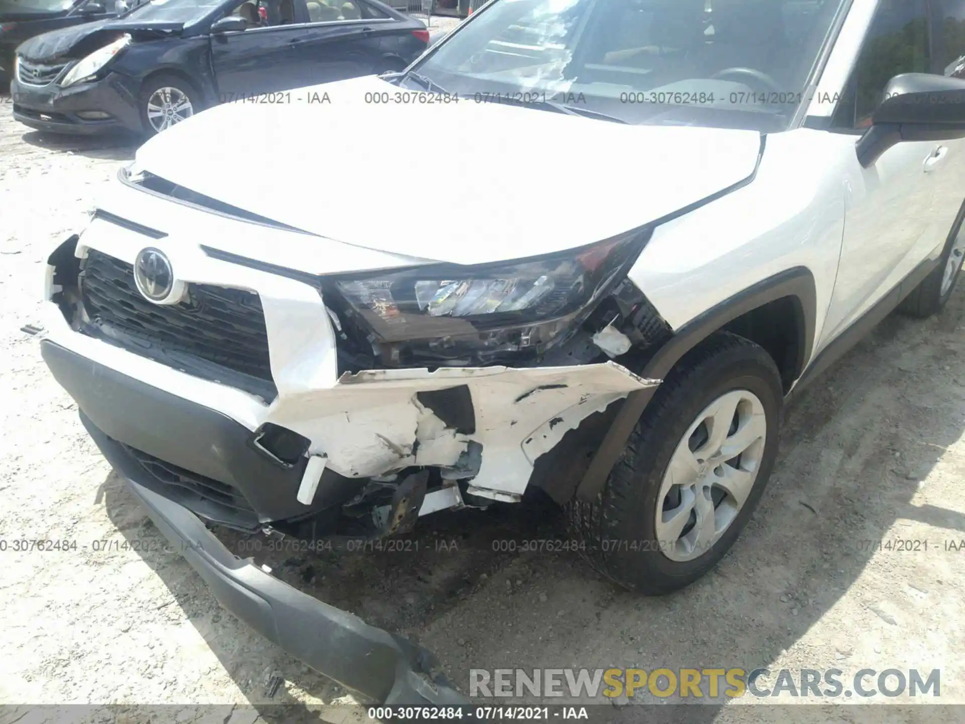 6 Photograph of a damaged car JTMH1RFVXKJ003234 TOYOTA RAV4 2019