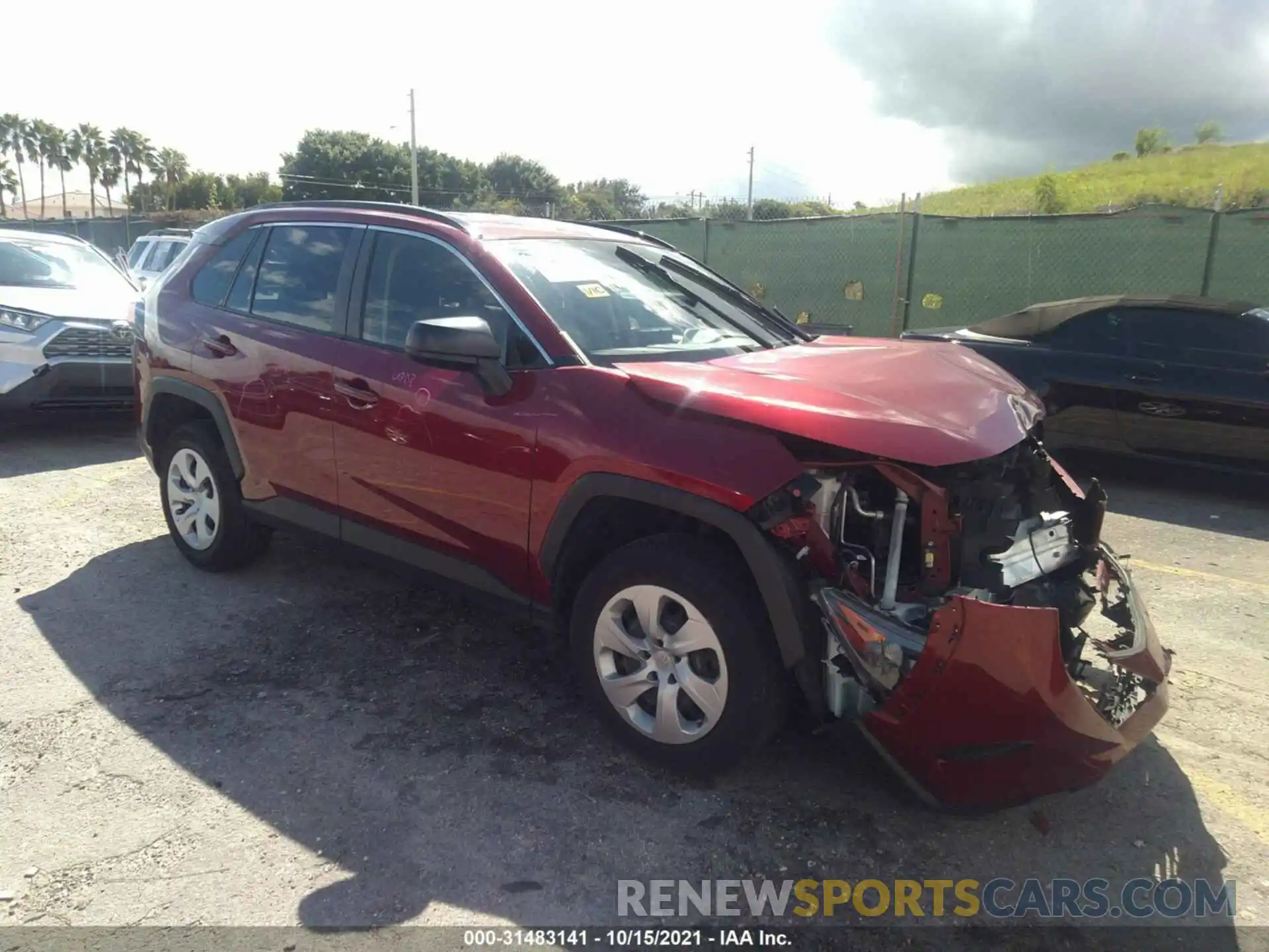 1 Photograph of a damaged car JTMH1RFVXKJ004108 TOYOTA RAV4 2019