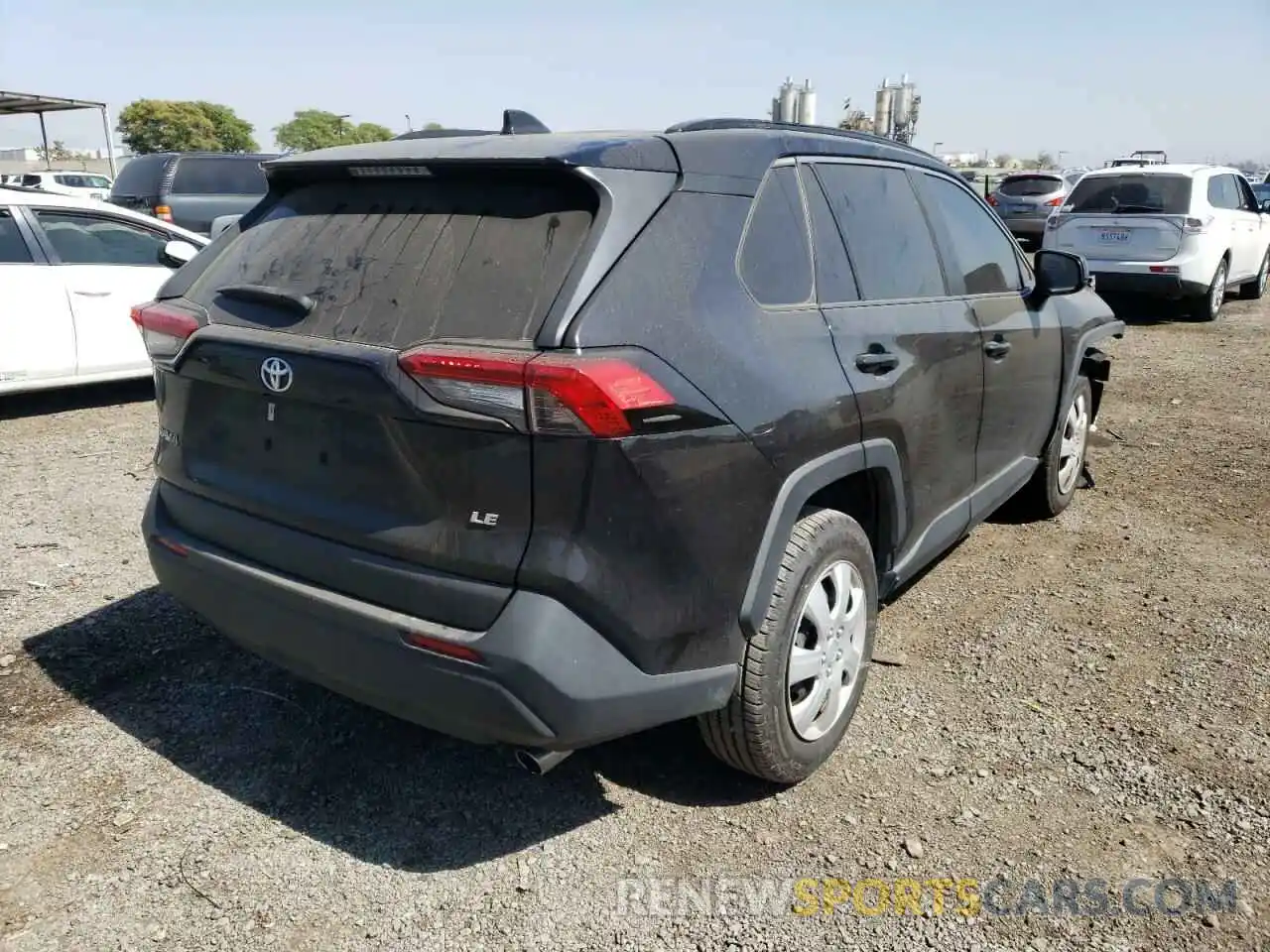 4 Photograph of a damaged car JTMH1RFVXKJ004903 TOYOTA RAV4 2019