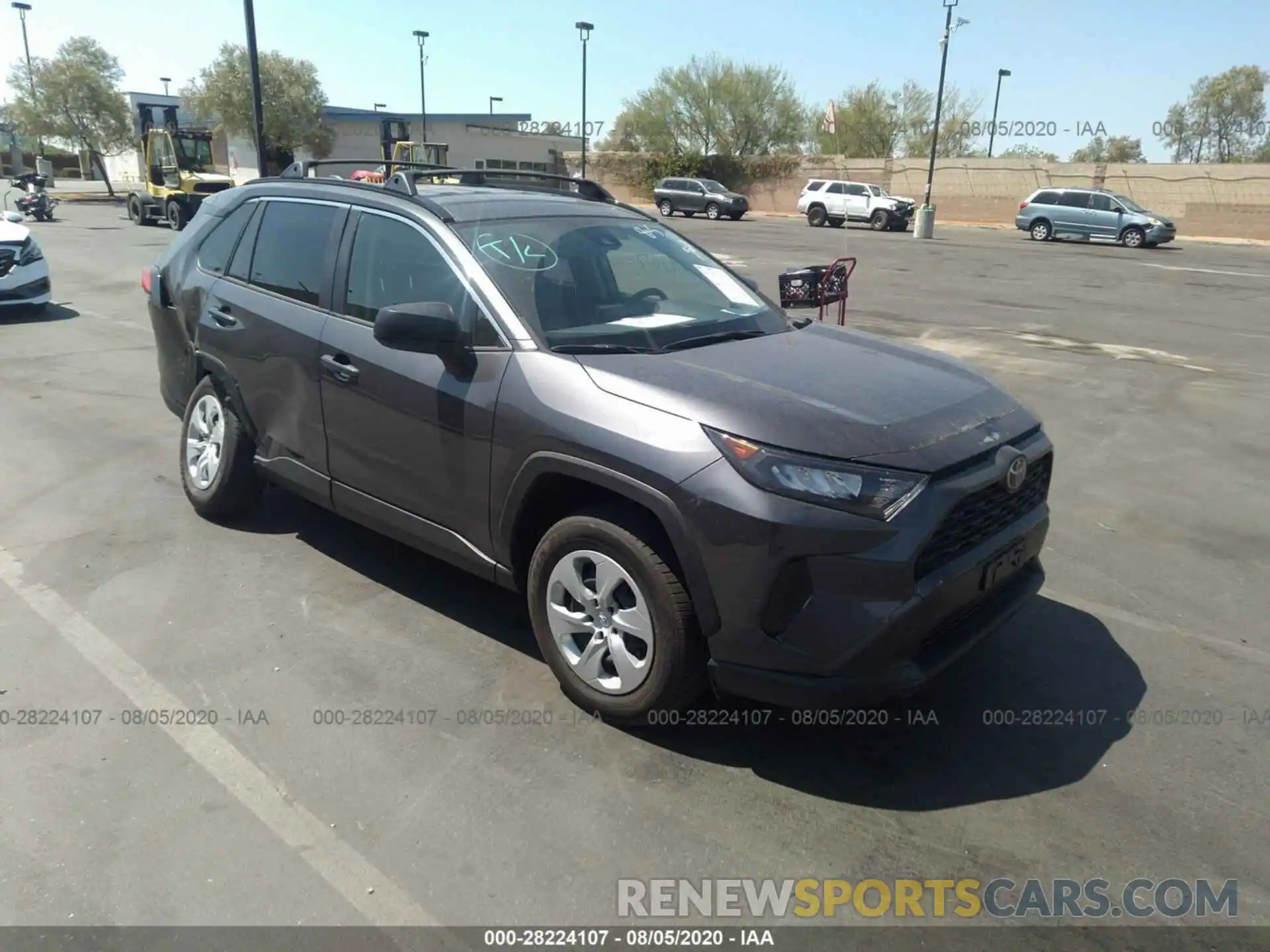 1 Photograph of a damaged car JTMH1RFVXKJ006506 TOYOTA RAV4 2019