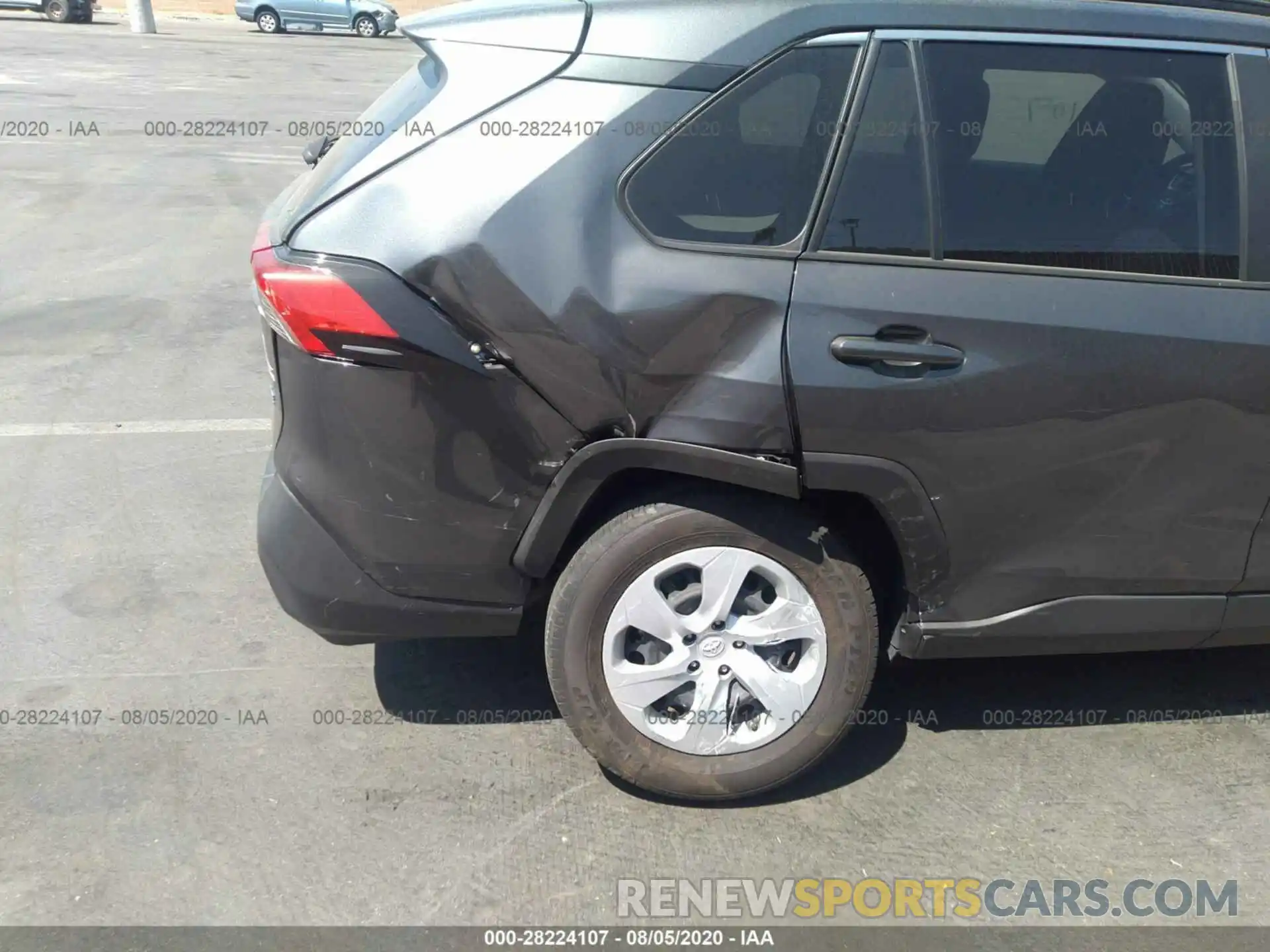 6 Photograph of a damaged car JTMH1RFVXKJ006506 TOYOTA RAV4 2019