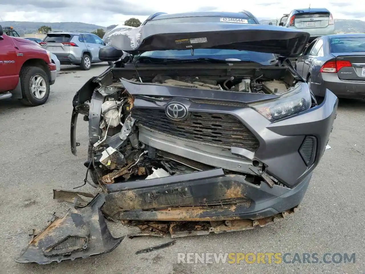 5 Photograph of a damaged car JTMH1RFVXKJ008644 TOYOTA RAV4 2019