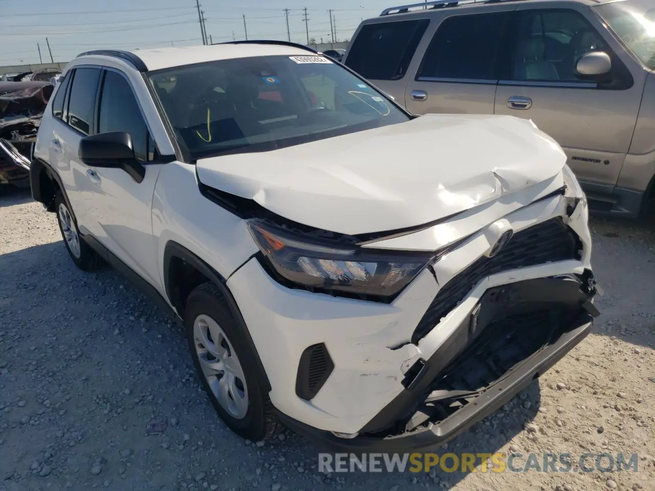 1 Photograph of a damaged car JTMH1RFVXKJ010202 TOYOTA RAV4 2019